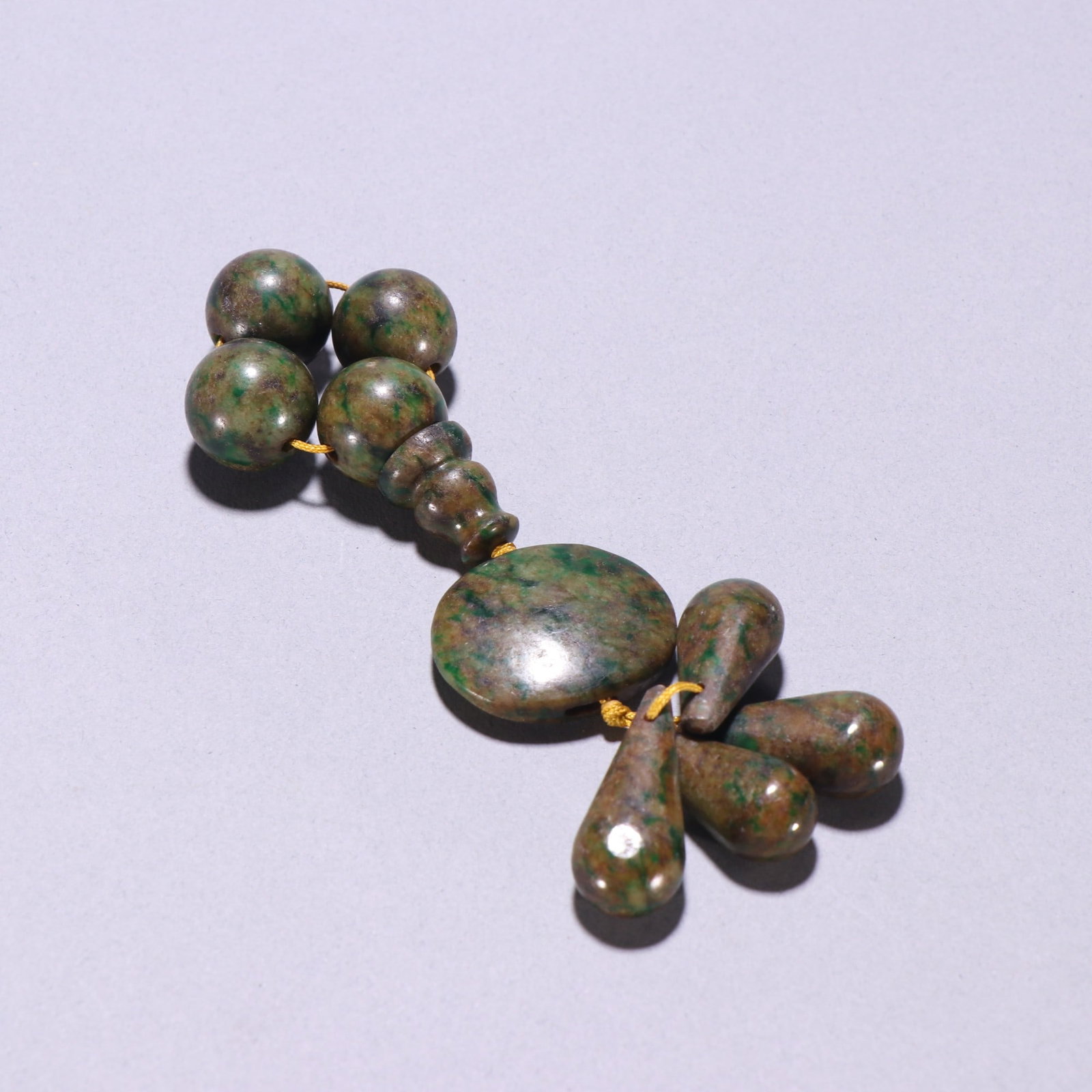 A Exquisite Jadeite Accessories: A Exquisite Jadeite Accessories,Qing Dynasty, China,Size:0.7in,Weight:83g 翡翠配饰,中国清代