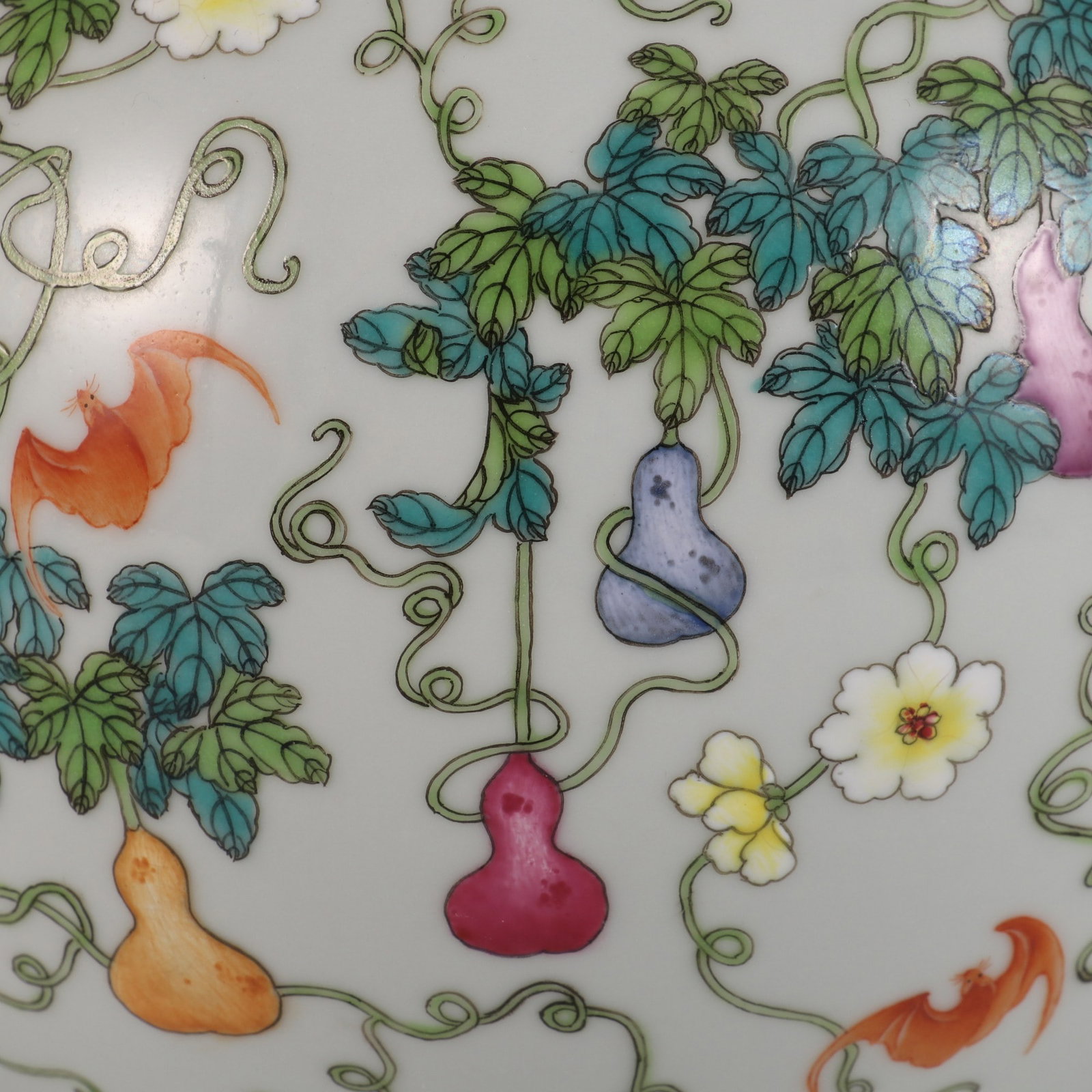 A Exquisite Enamel Gourd Pattern Vase - 7