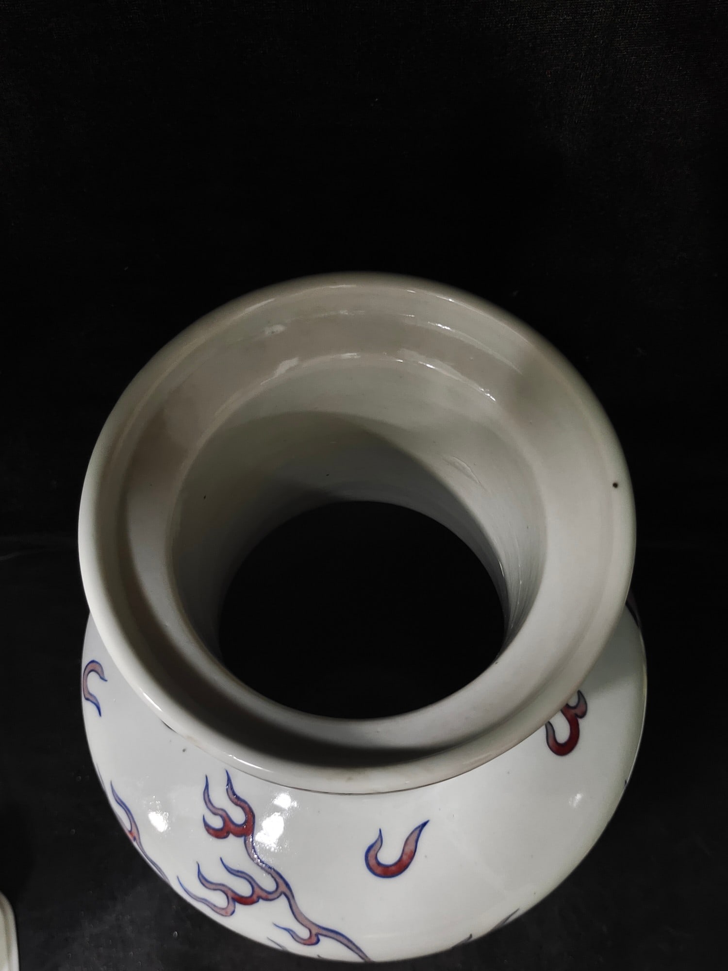 A Exquisite Underglaze-Red Kylin Pattern Vase - 4