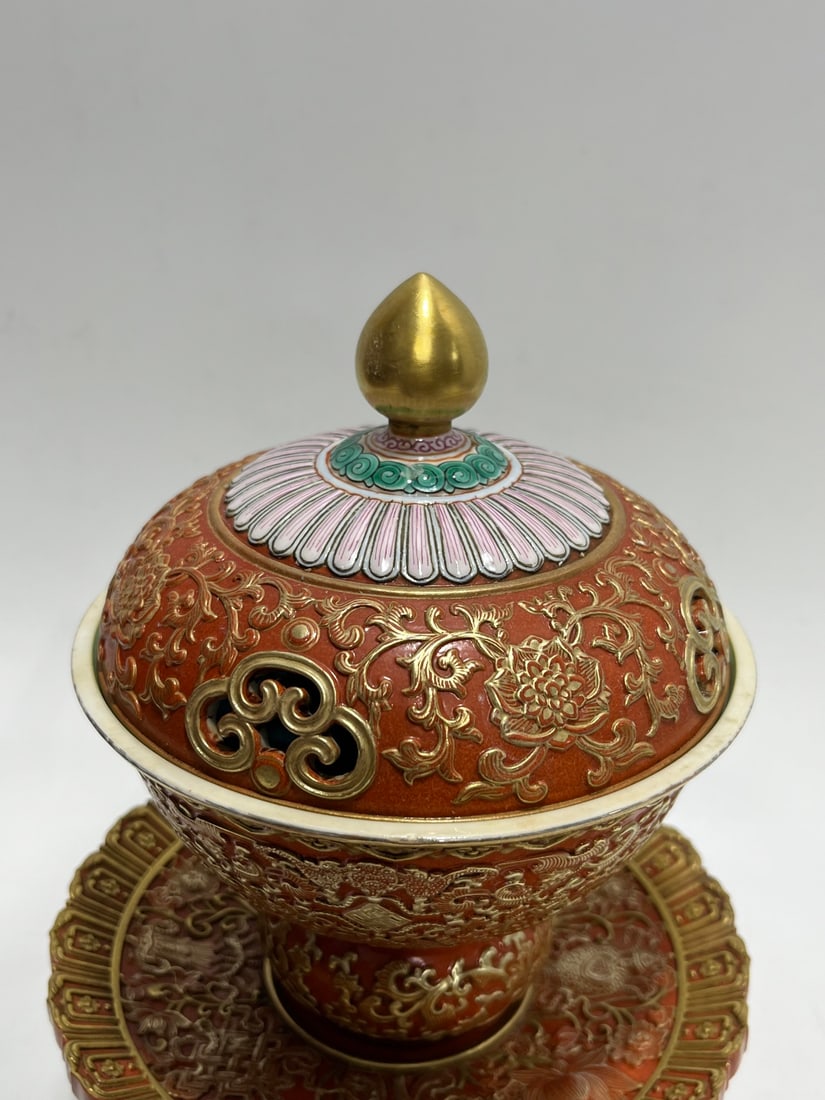 A Exquisite Iron-Red Lotus Pattern Ewer - 2