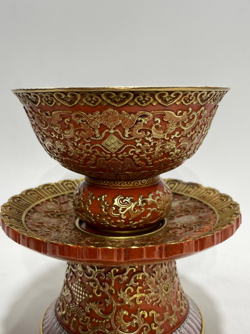 A Exquisite Iron-Red Lotus Pattern Ewer - 4