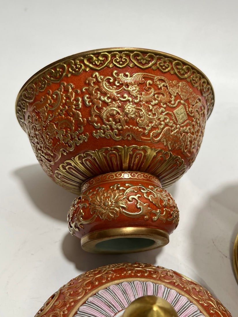 A Exquisite Iron-Red Lotus Pattern Ewer - 9