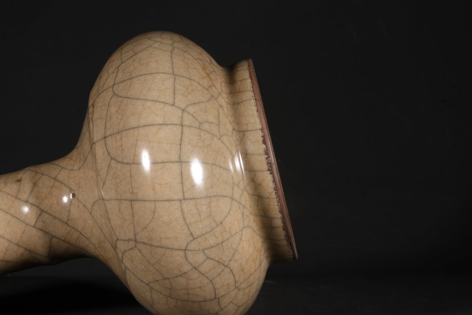 A Exquisite Ge Yao Yellow Glazed String Pattern Vase - 9