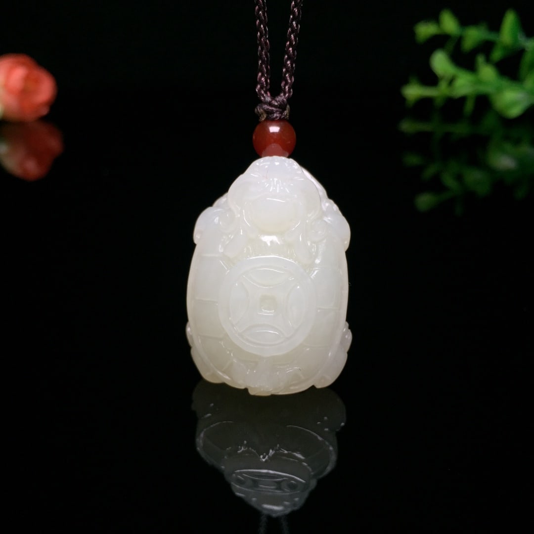 A Exquisite Hotan Jade Tortoise Pendant (1 of 8)