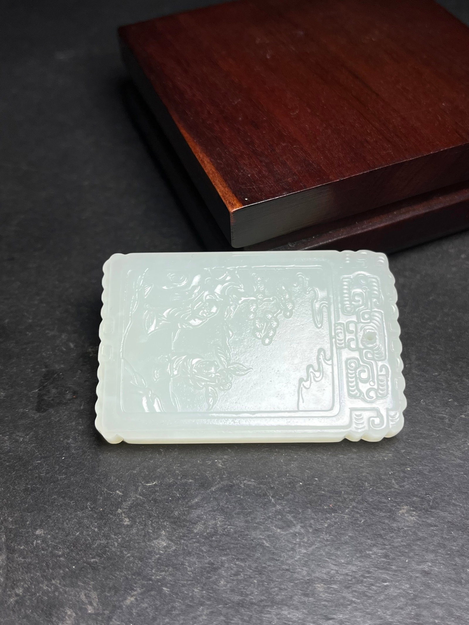 An Exquisite White Jade Landscape and Figure Pattern Pendant,With Poem: An Exquisite White Jade Landscape and Figure Pattern Pendant,With Poem,Qing Dynasty,China,Size:37mmx9mmx57mm,Weight:49g 白玉山水人物纹挂件,带