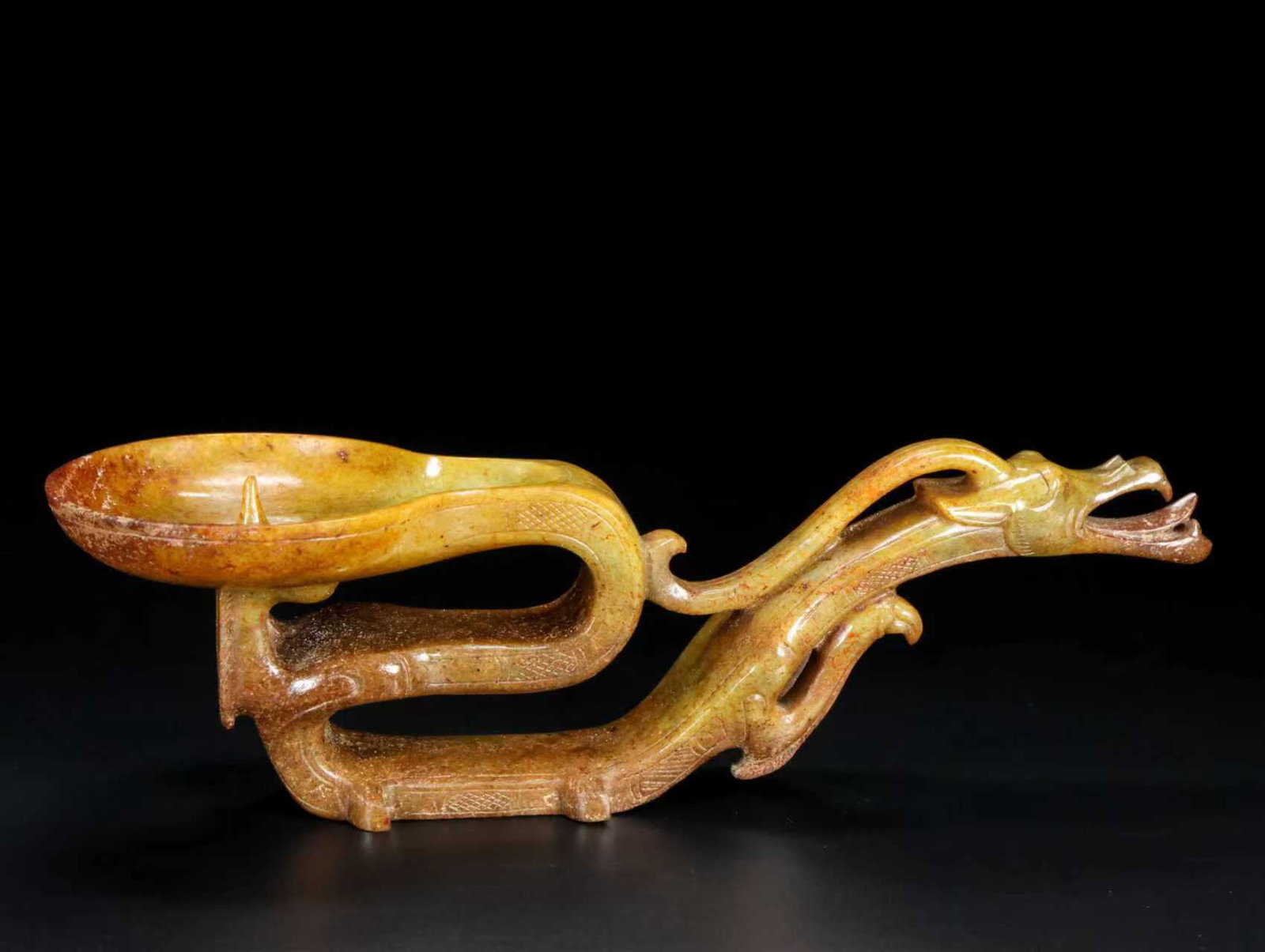An Exquisite White Jade Dragon Pattern Candlestick - 7