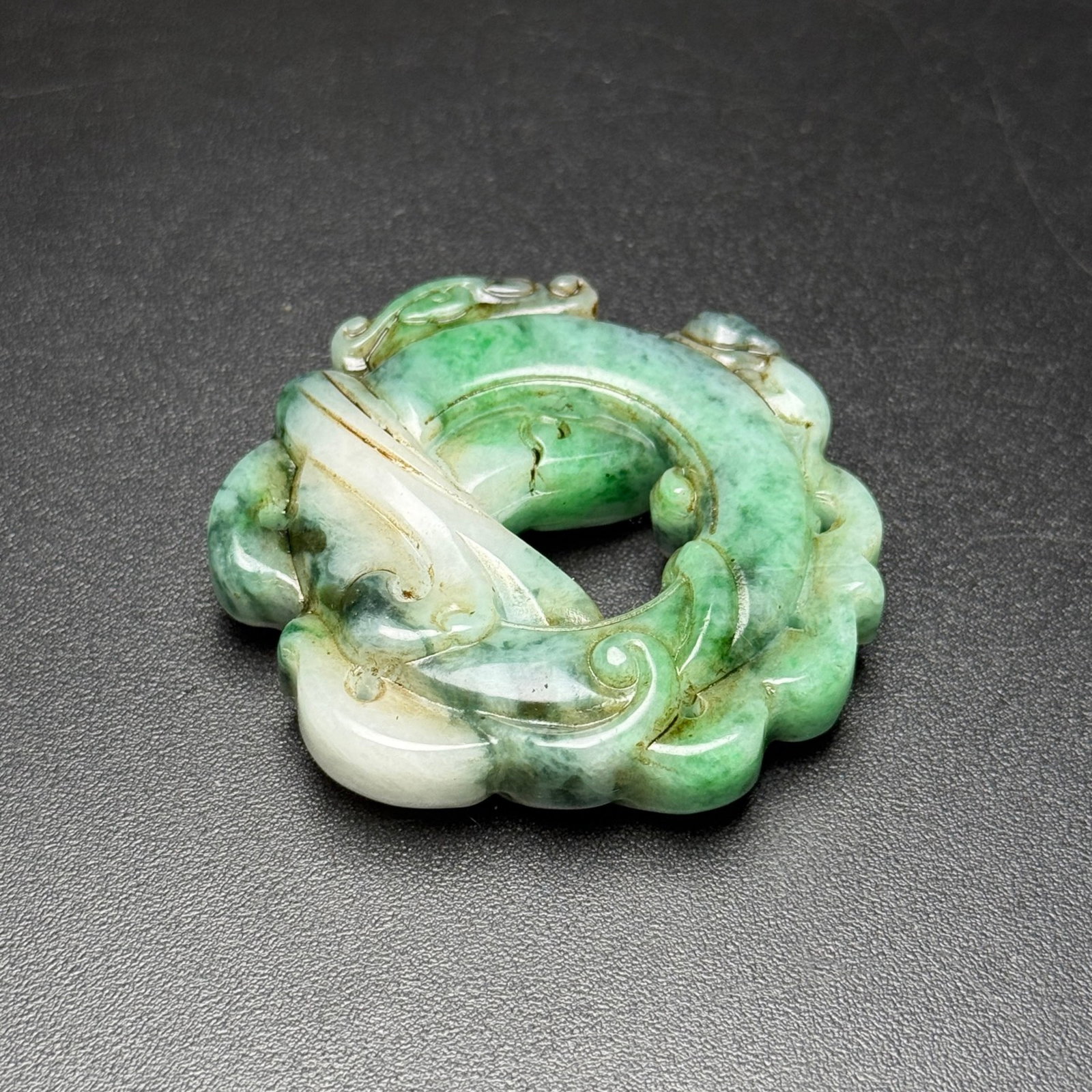 An Exquisite Jadeite Dragon Pattern Pendant - 7