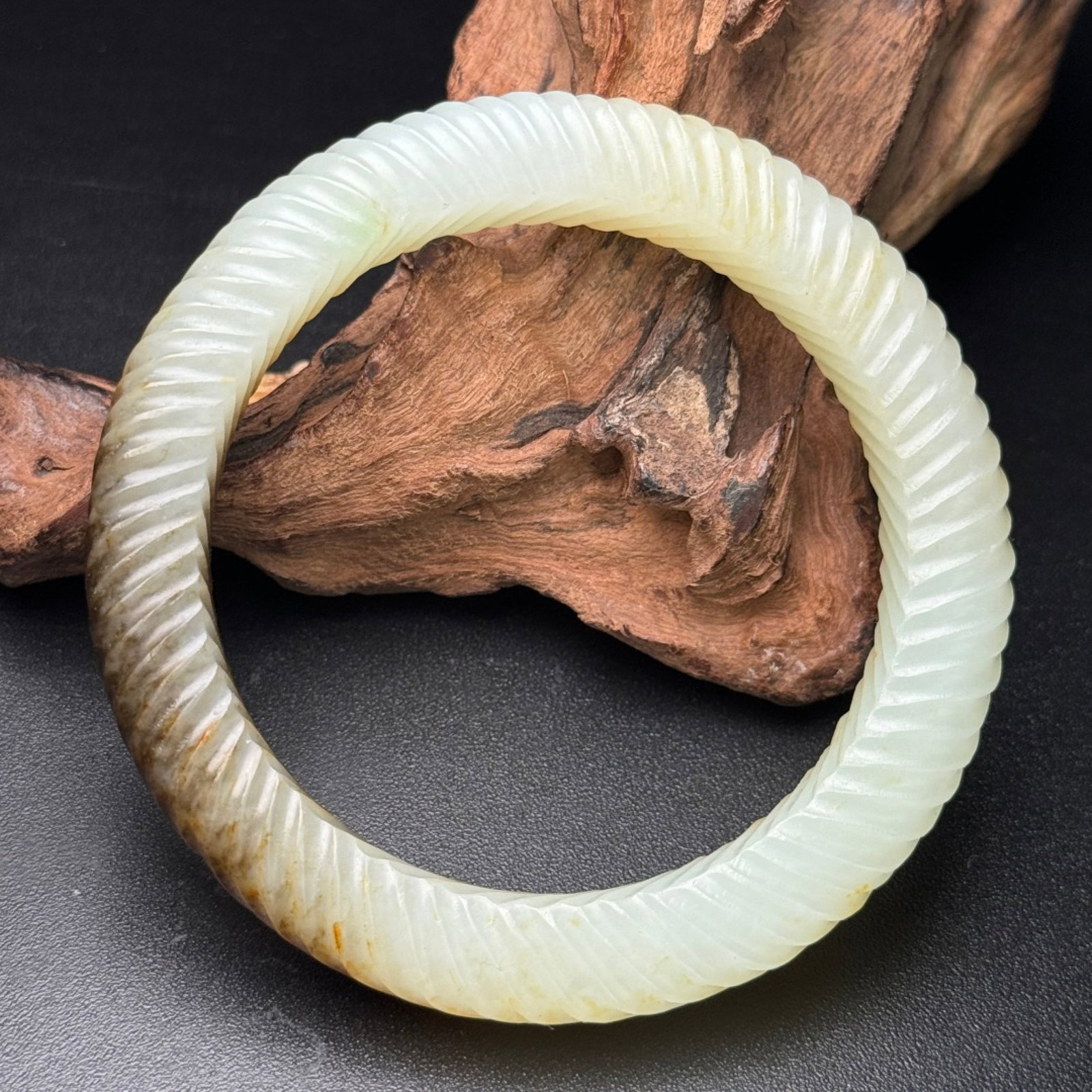 An Exquisite White Jade Bracelets (1 of 7)