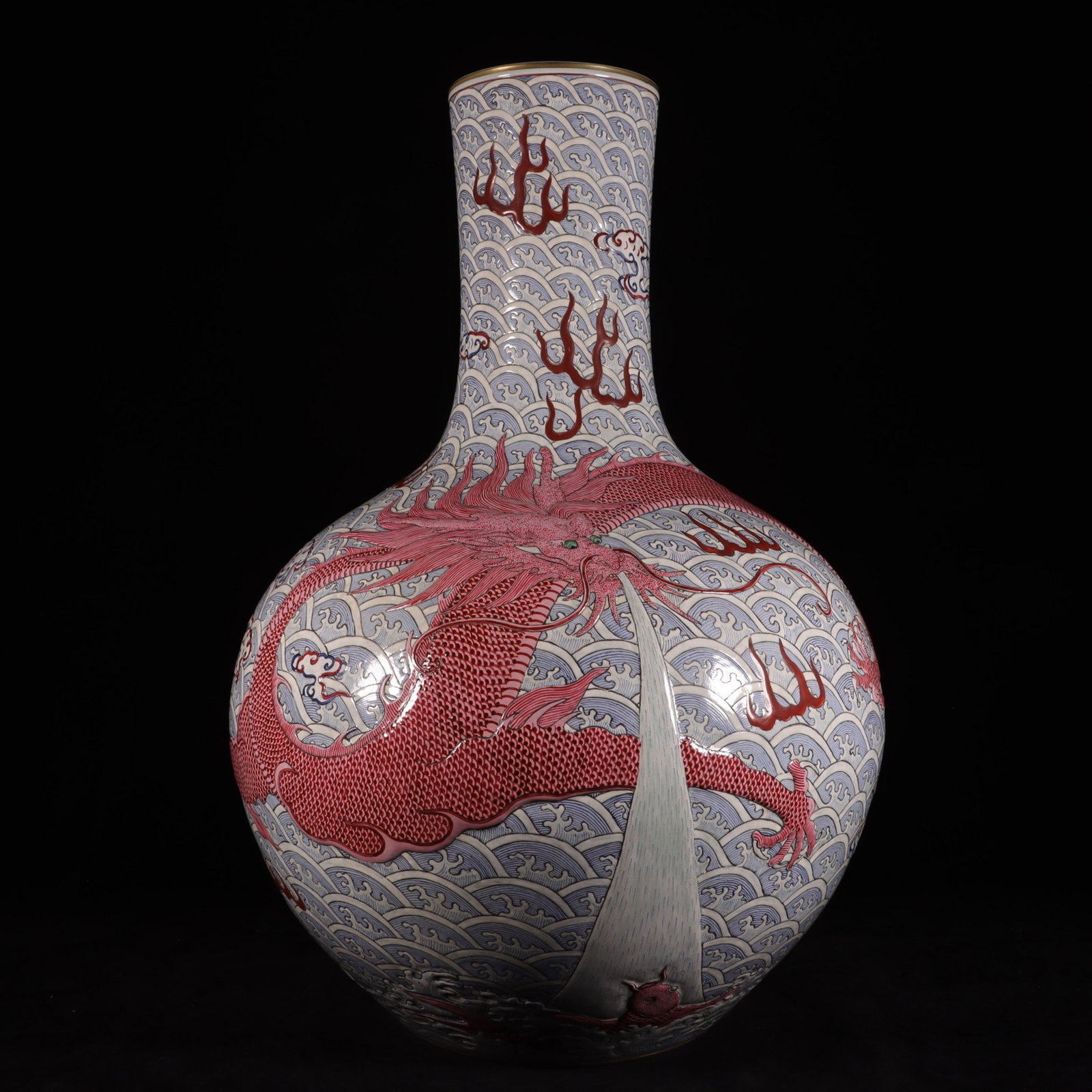 A Huge Famille-Rose Painted Gold Seawater,Auspicious Cloud and Dragon Pattern Vase: A Huge Famille-Rose Painted Gold Seawater,Auspicious Cloud and Dragon Pattern Vase,Qing Dynasty, China,Qianlong Six-character Mark,Size:23inx15.7inx8.3in 粉彩描金海૒