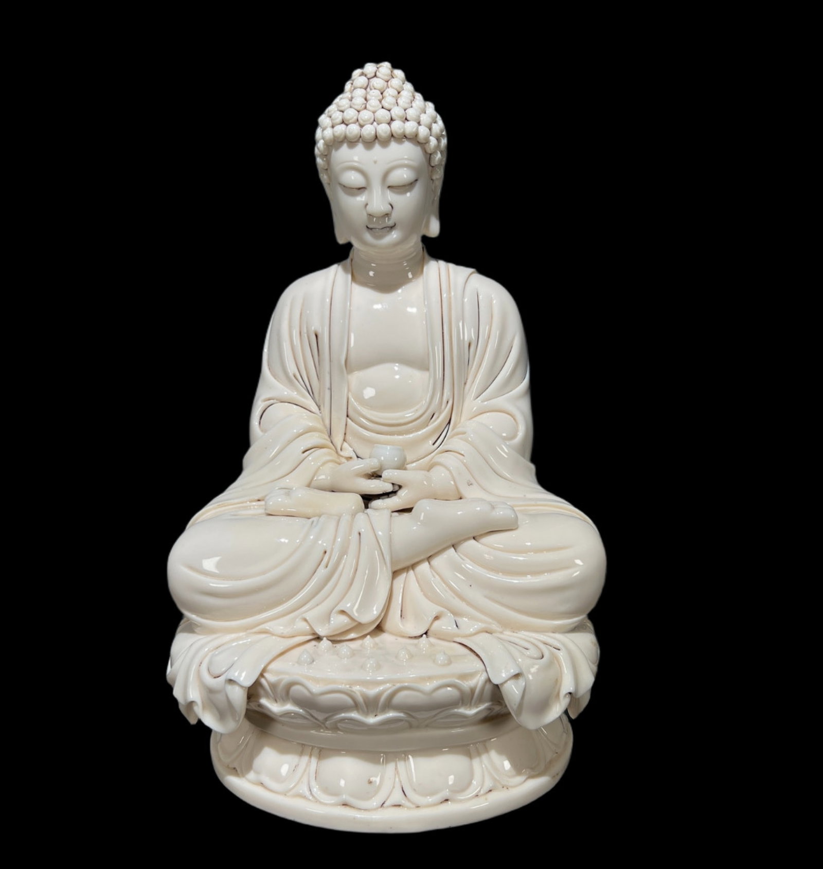A Solemn Blance-De-Chine Statue of Sakyamuni: A Solemn Blance-De-Chine Statue of Sakyamuni,Qing Dynasty, China,Size:13.5in 德化瓷如来像,中国清代