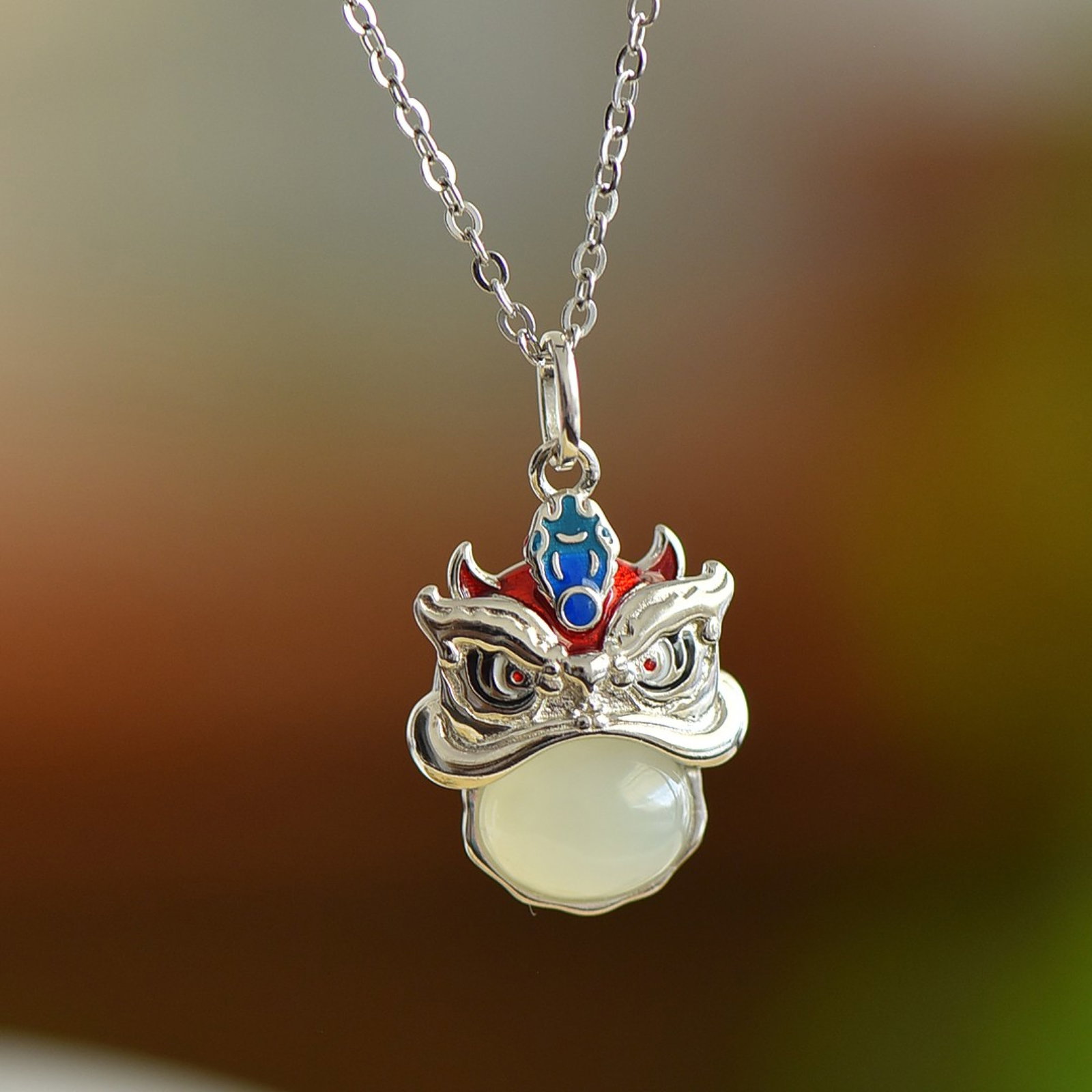 An Exquisite Sterling Silver Inlaid White Jade Pendant: An Exquisite Sterling Silver Inlaid White Jade Pendant,Size:8mmx10mm 纯银镶白玉吊坠