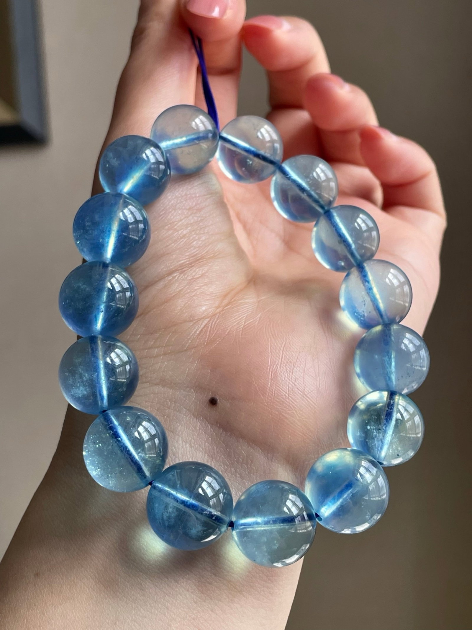 An Exquisite Aquamarine Bracelets: An Exquisite Aquamarine Bracelets,Size:14.5mm,Weight:62.7g 海蓝宝手链