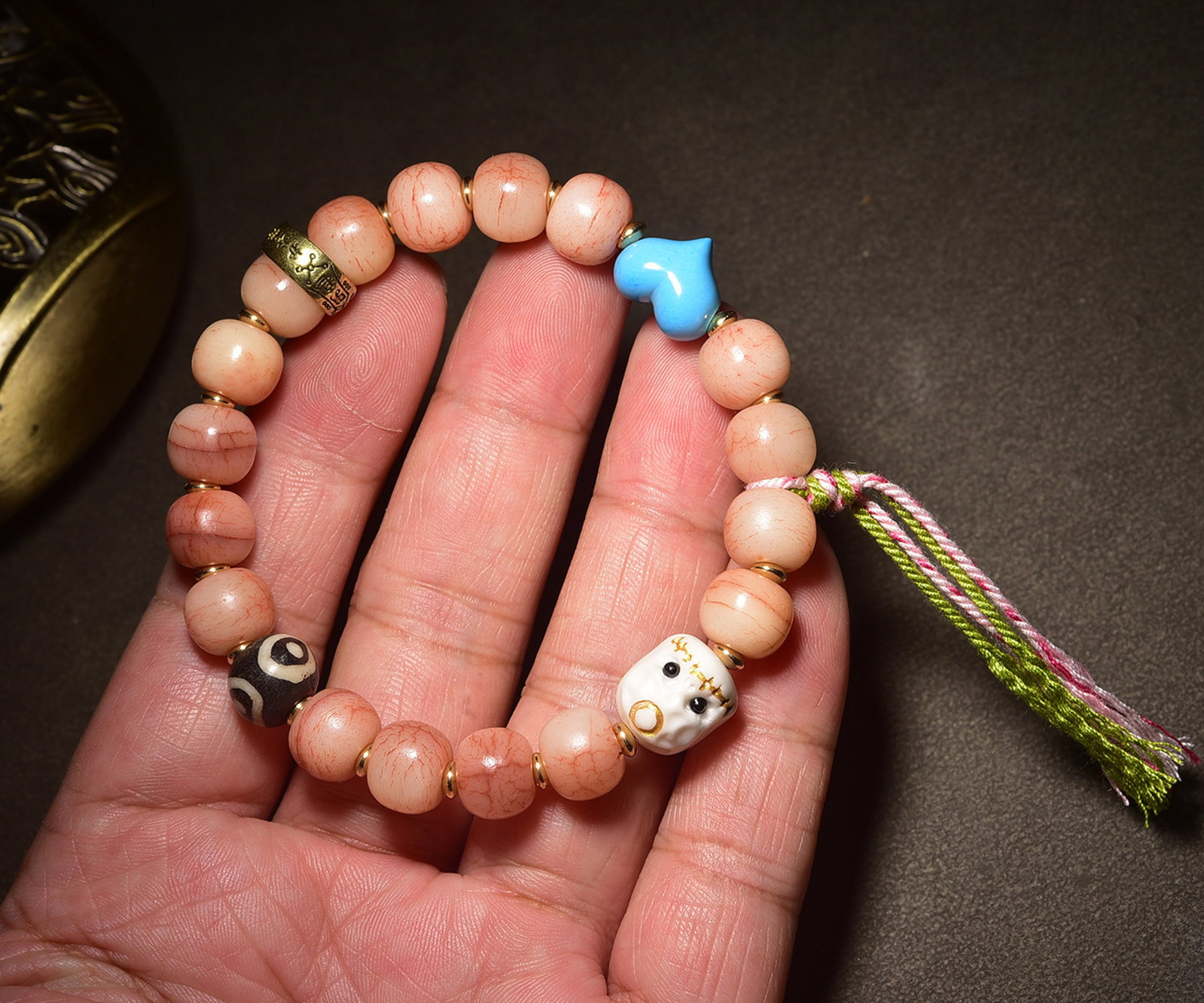 An Exquisite Agate Bracelets: An Exquisite Agate Bracelets,Size:10mmx8mm,Total Weight:22.9g 玛瑙手串