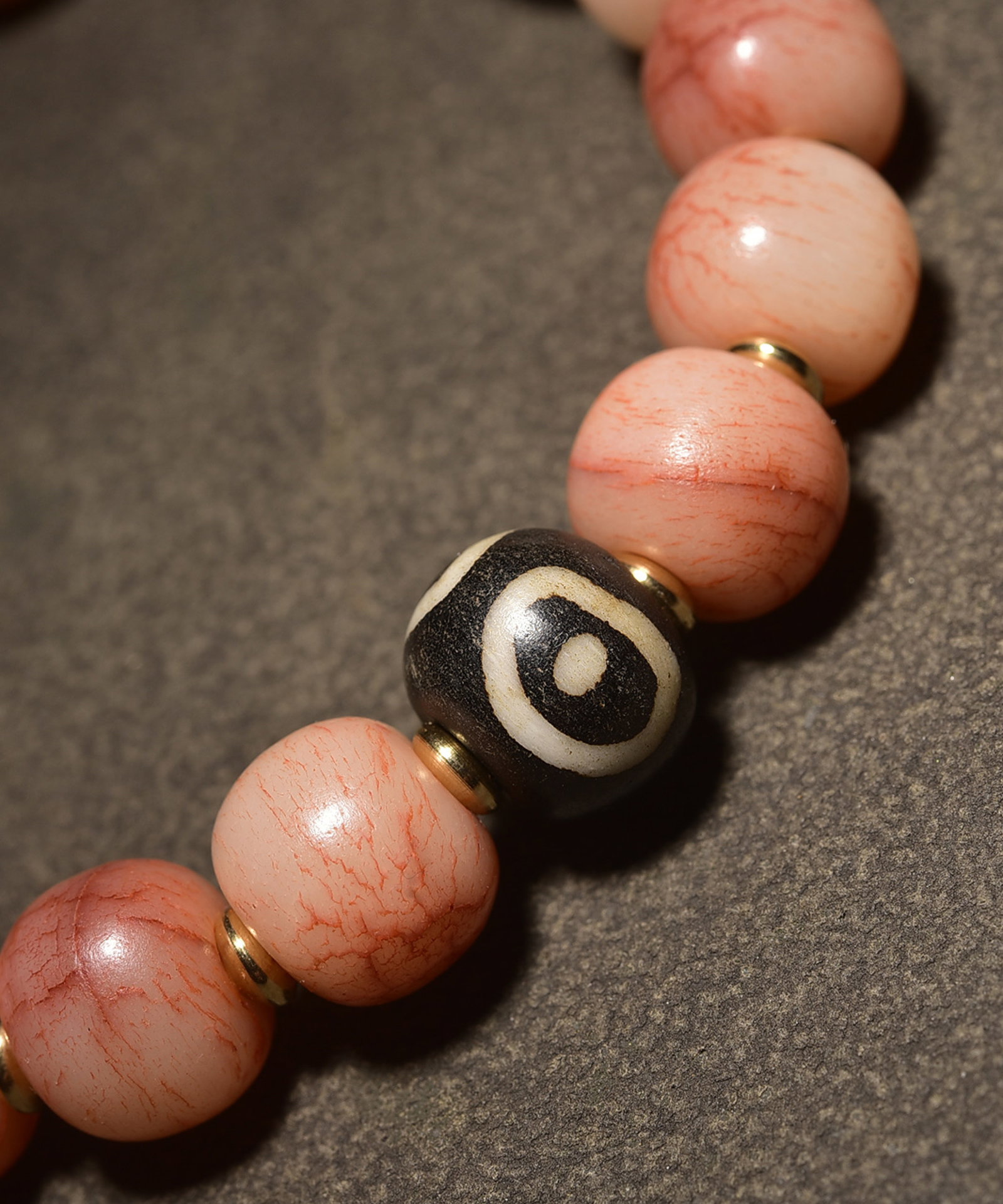 An Exquisite Agate Bracelets - 4