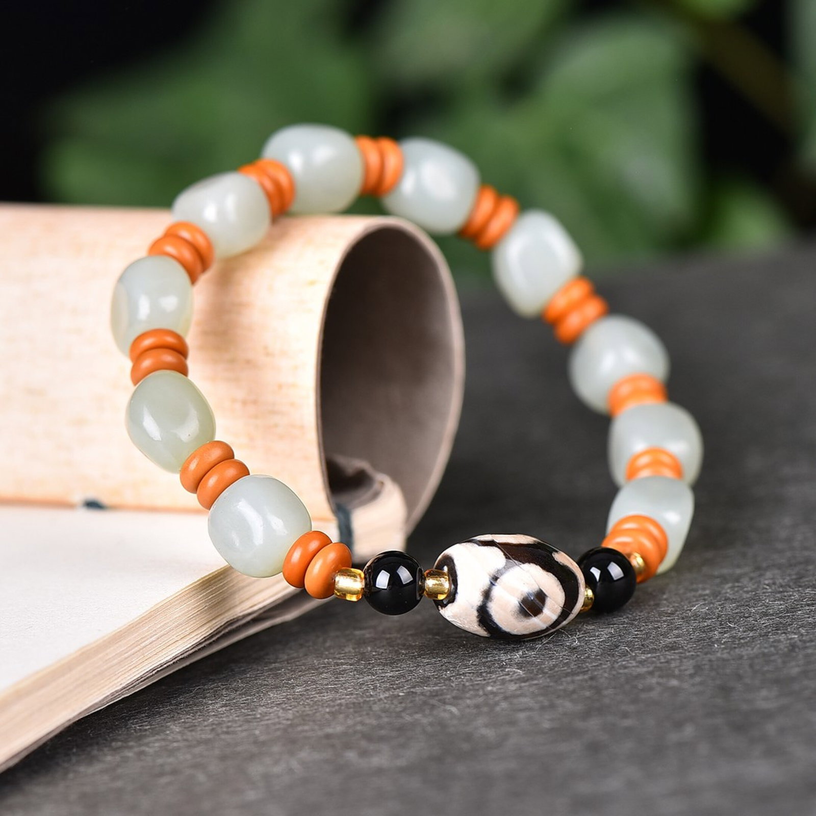 An Exquisite White Jade Bracelets - 3