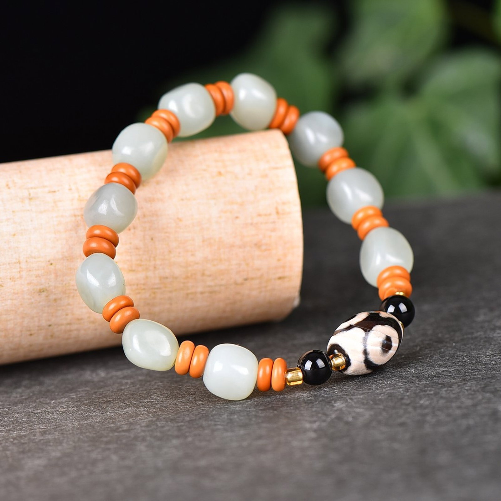 An Exquisite White Jade Bracelets - 4