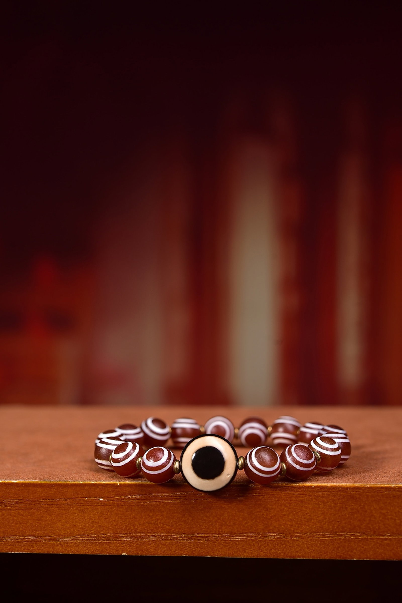 An Exquisite Dzi Bead Bracelets - 4