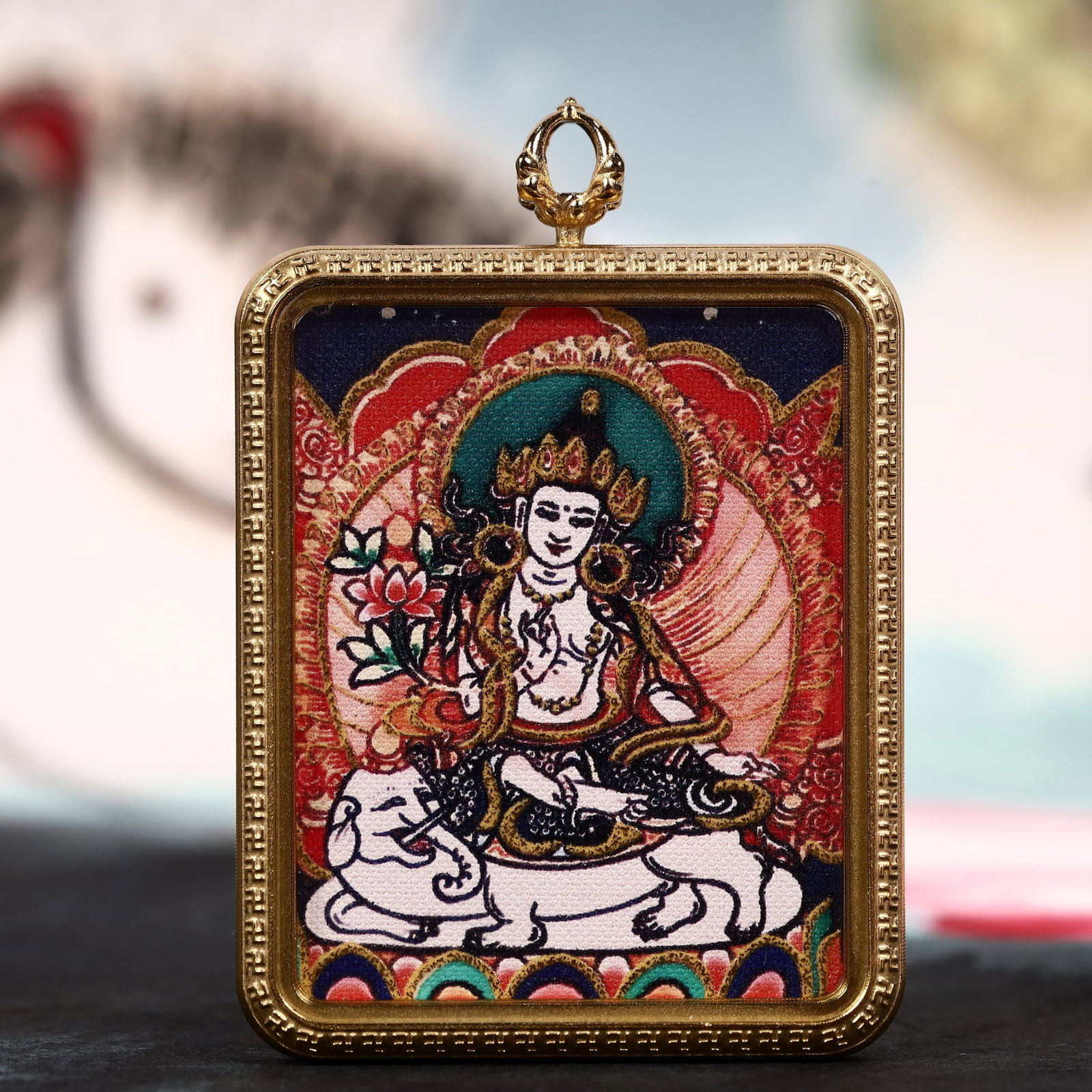An Exquisite Painted Color Statue of Samantabhadra Tangka: An Exquisite Painted Color Statue of Samantabhadra Tangka,Size:2inx2.8in 彩绘普贤菩萨像唐卡