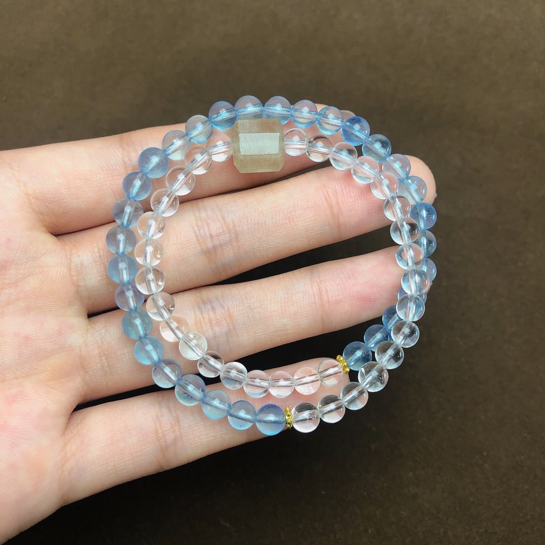 An Exquisite Aquamarine Crystal Bracelets: An Exquisite Aquamarine Crystal Bracelets,Size:5.5mm,Weight:16g 海蓝宝水晶手串
