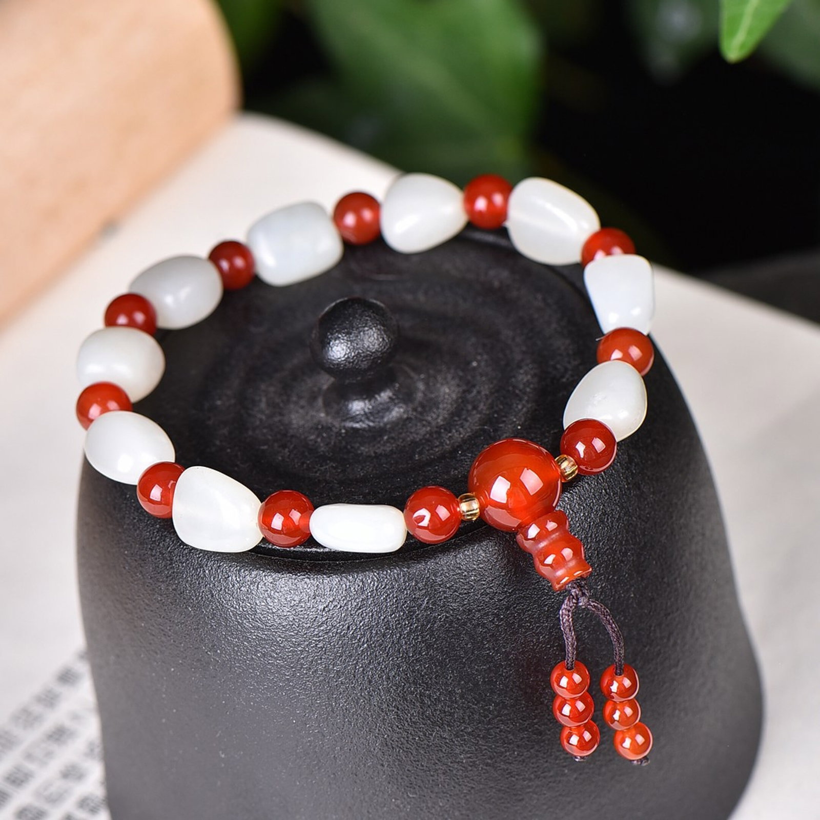 An Exquisite White Jade Bracelets - 3