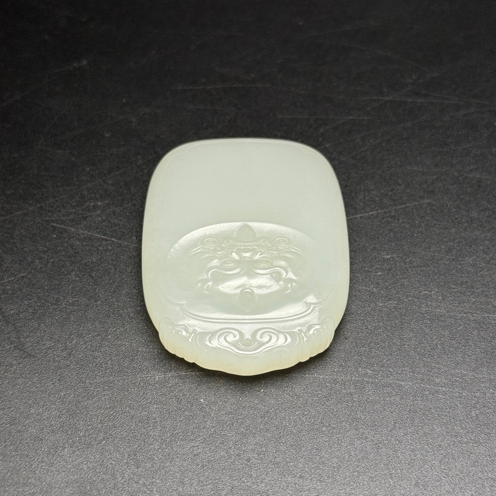 An Exquisite White Jade Beast-Face Pattern Pendant - 5