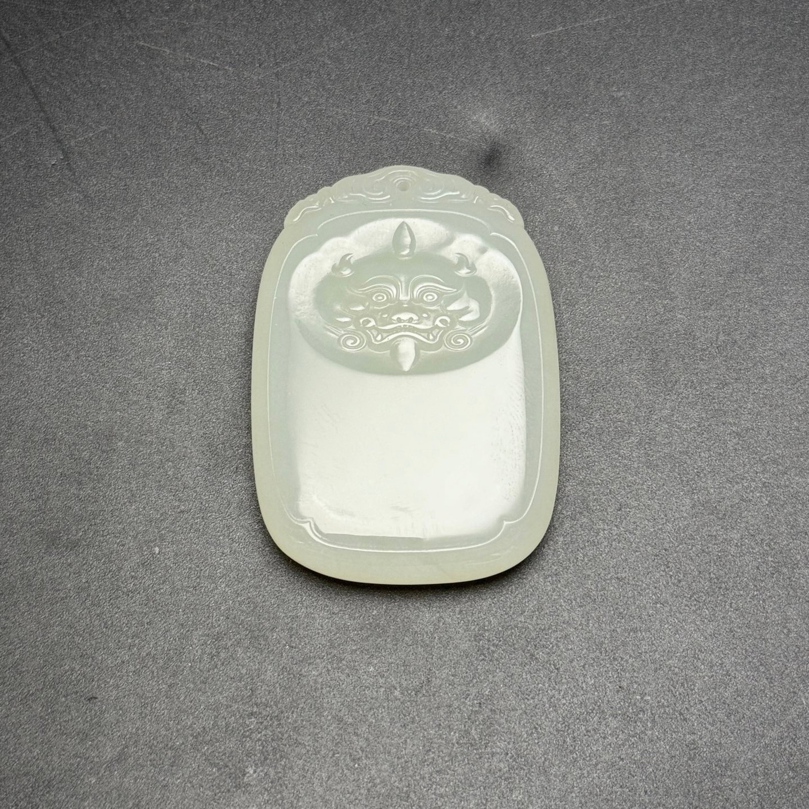 An Exquisite White Jade Beast-Face Pattern Pendant - 7