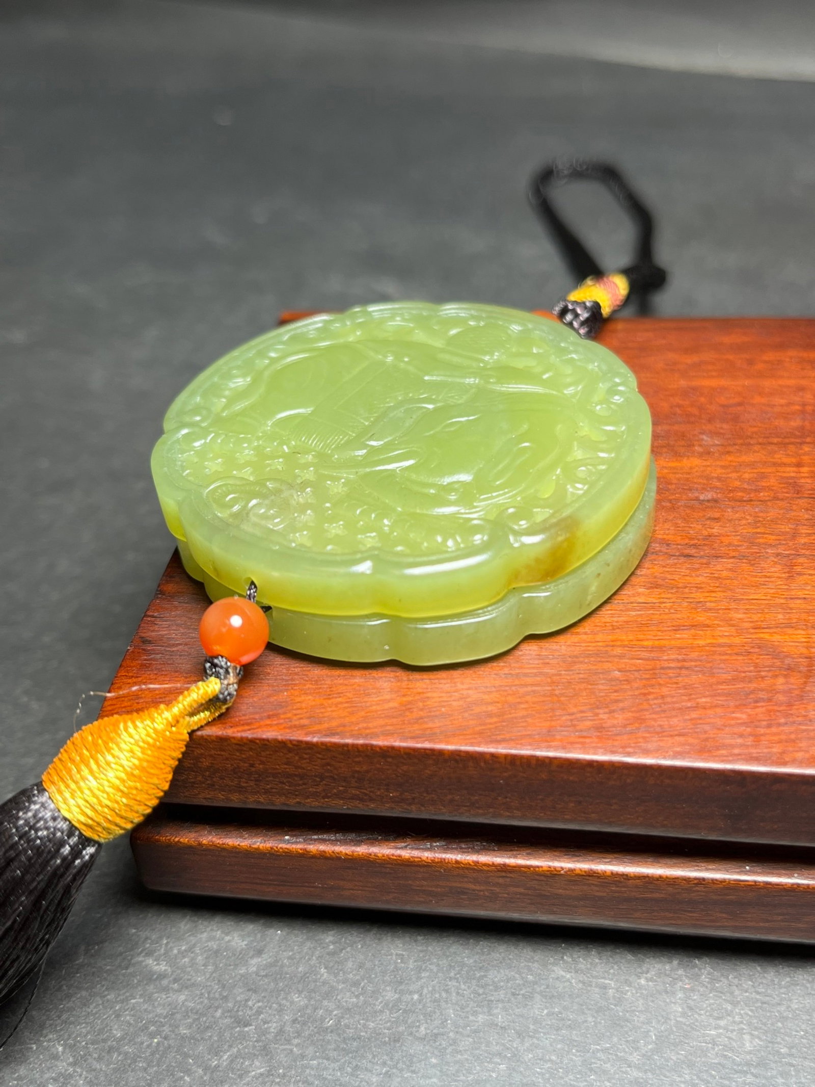 An Exquisite Yellow Jade Elephant Pattern Pendant - 7