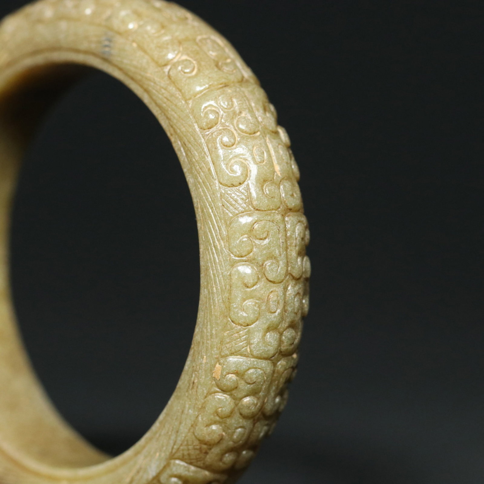 An Exquisite White Jade Beast-Face Pattern Bracelets - 5