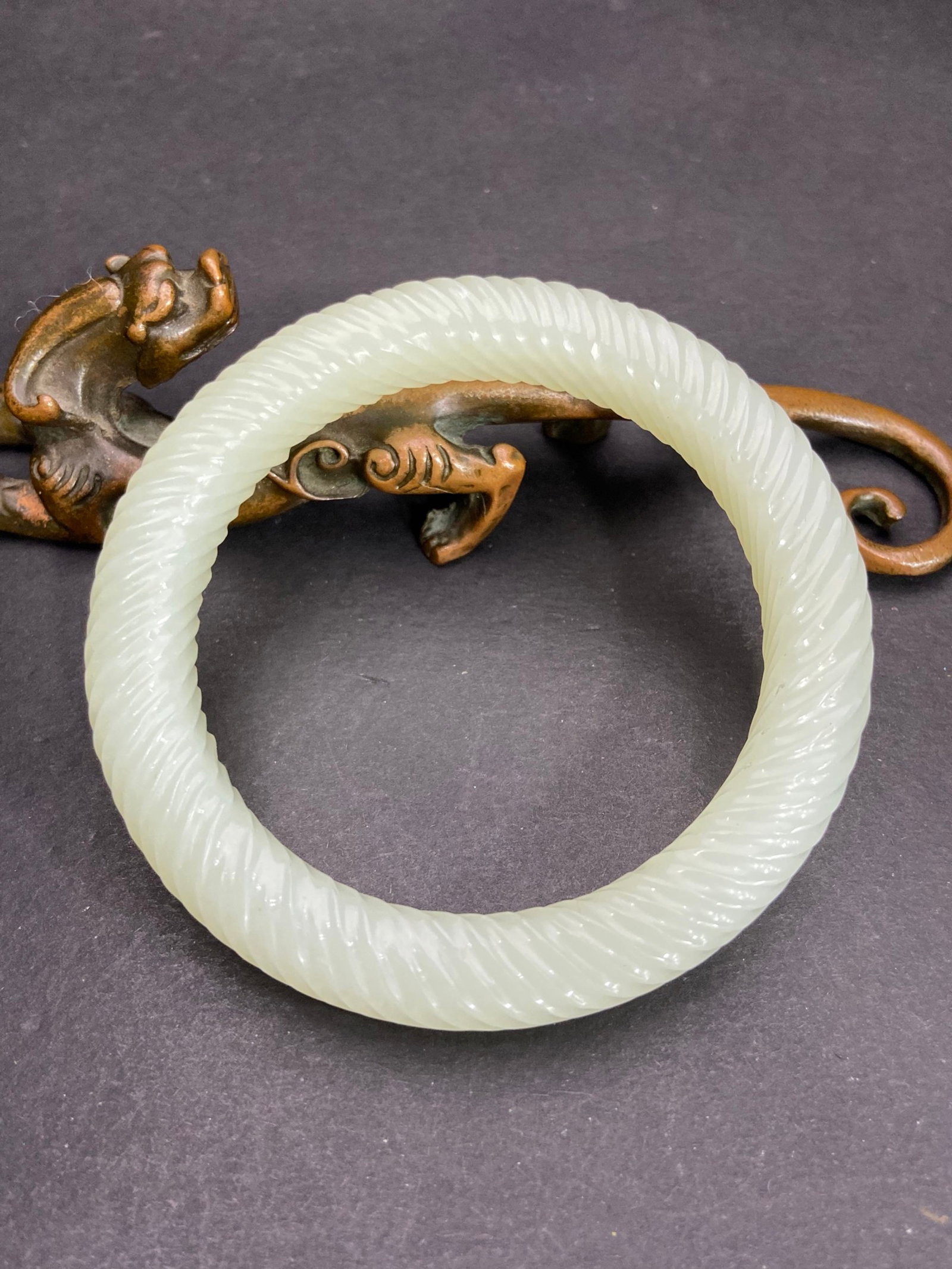 An Exquisite White Jade Bracelets - 5
