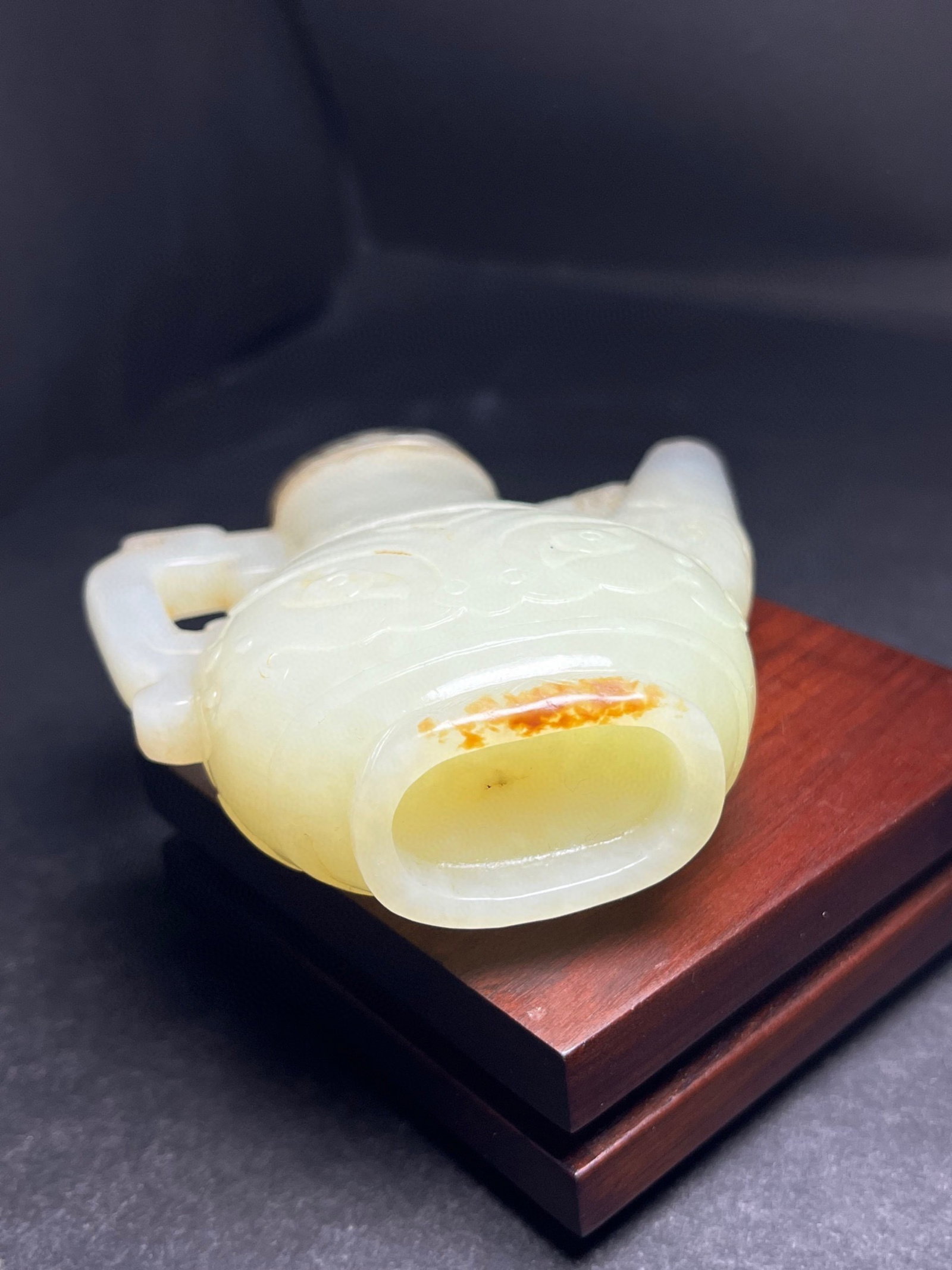 An Exquisite White Jade Beast-Face Pattern Flagon - 7