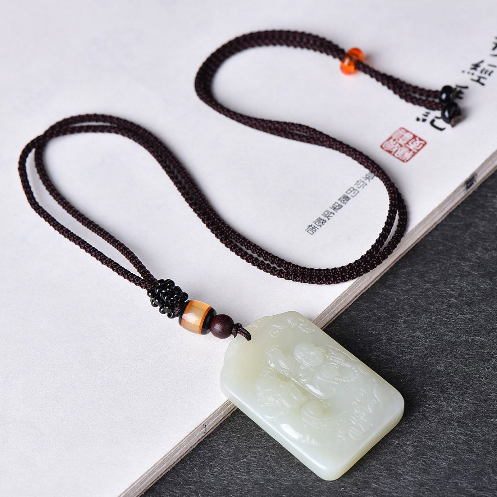 An Exquisite White Jade Buddha Pattern Pendant - 5