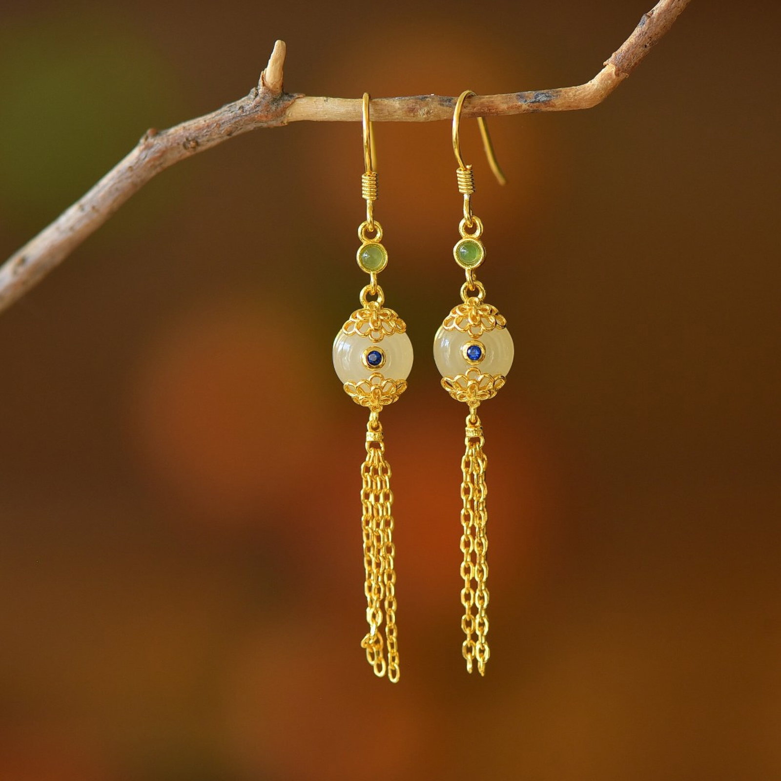 A Pair of Exquisite Sterling Silver-Gold Plated Inlaid White Jade Earrings: A Pair of Exquisite Sterling Silver-Gold Plated Inlaid White Jade Earrings 一对纯银镀金镶白玉耳环