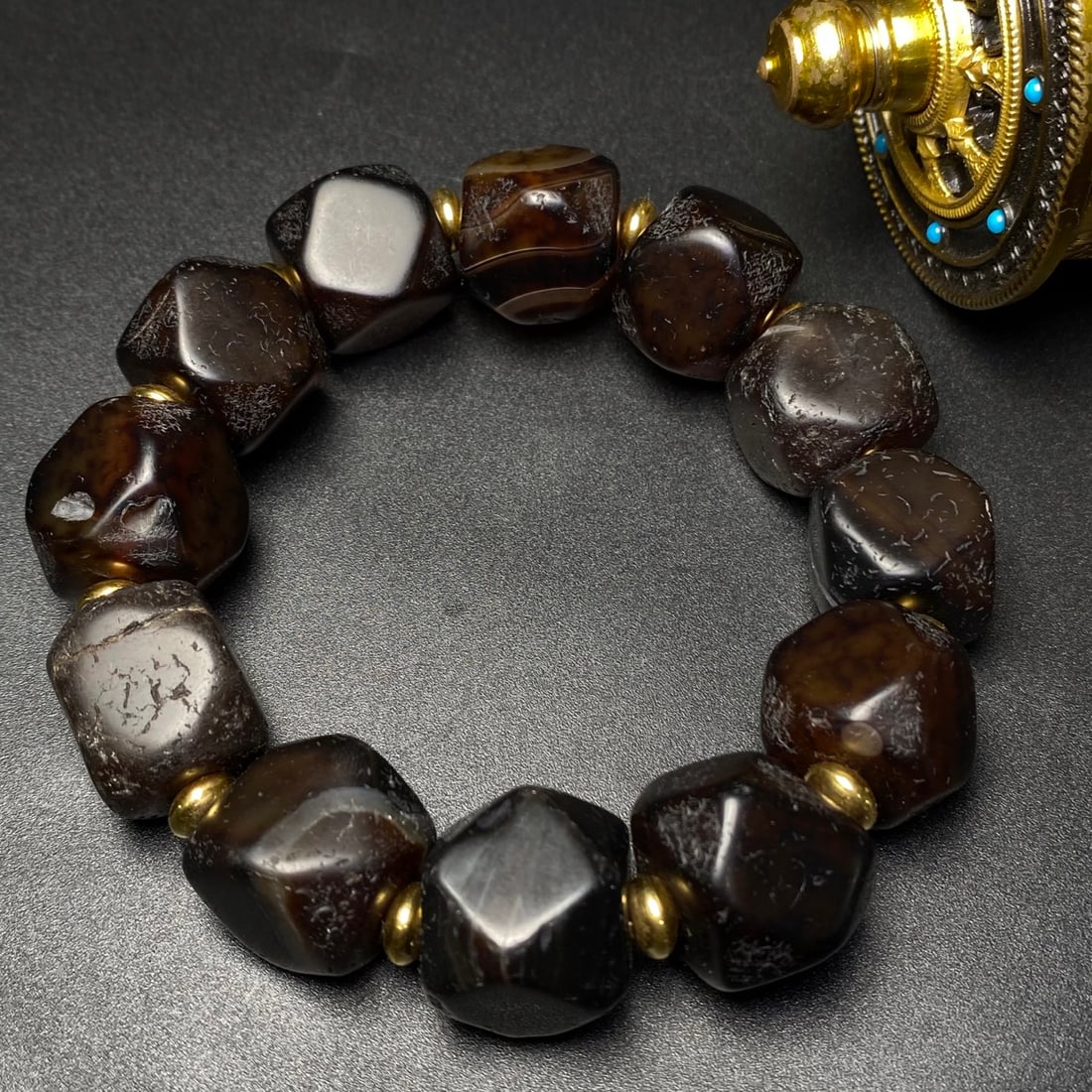 An Exquisite Agate Bracelets - 7