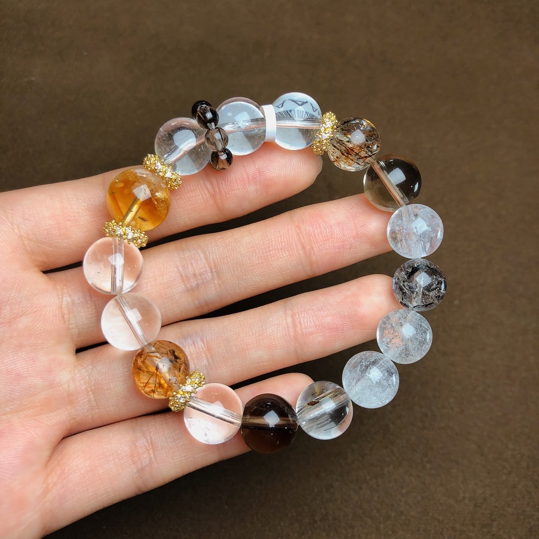 An Exquisite Crystal Bracelets: An Exquisite Crystal Bracelets,Size:11.5mm,12.7mm,Weight:36.8g 水晶手串