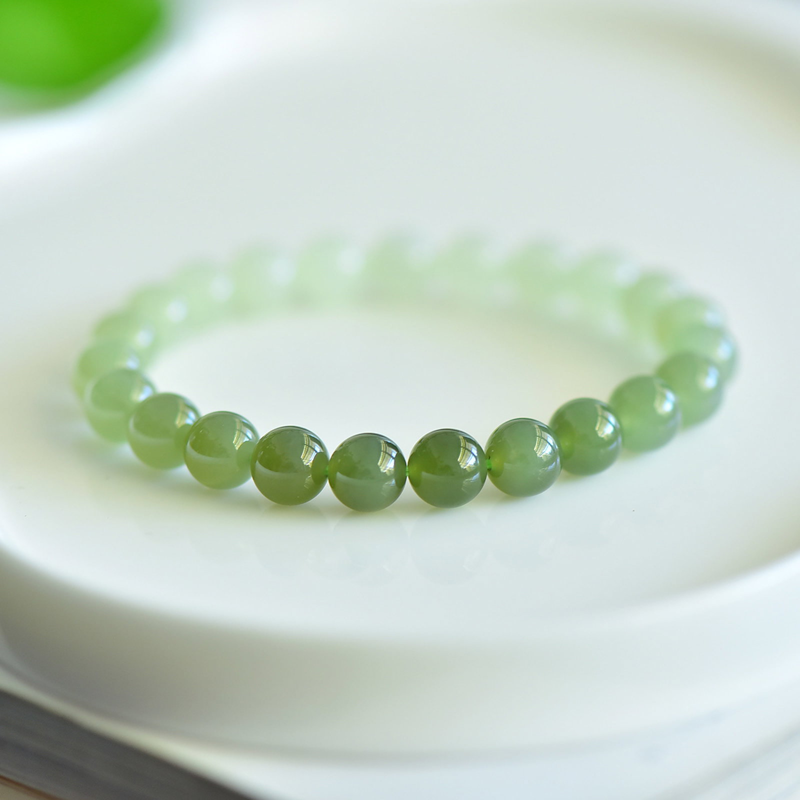 An Exquisite Greenish Jade Bracelets - 3
