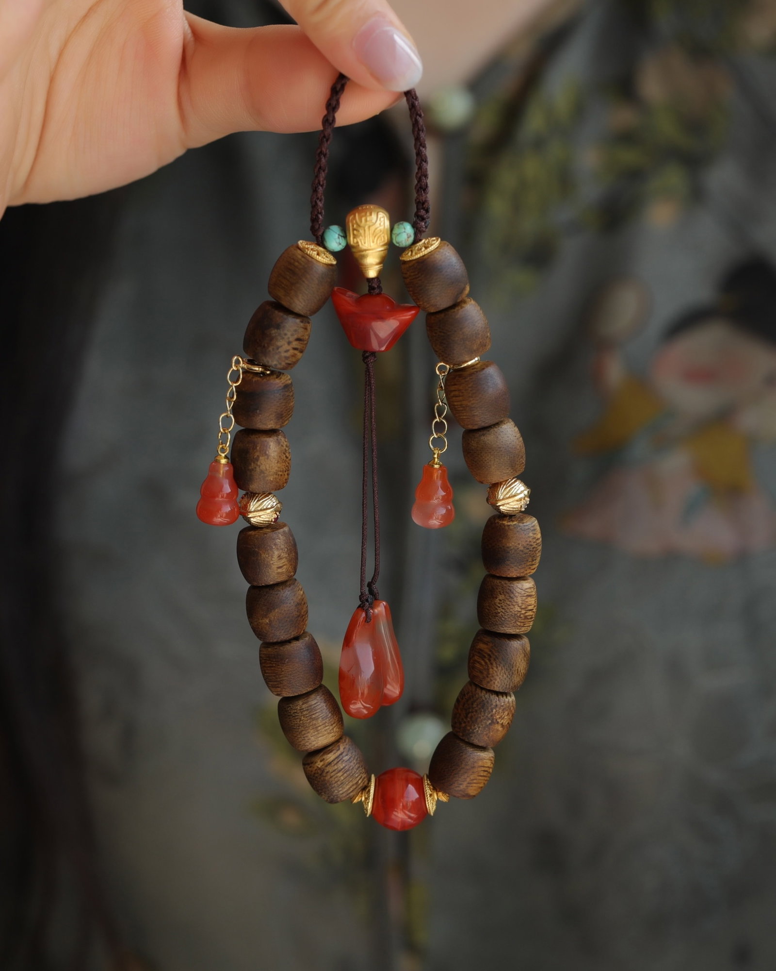 An Exquisite Eaglewood Bracelets - 4