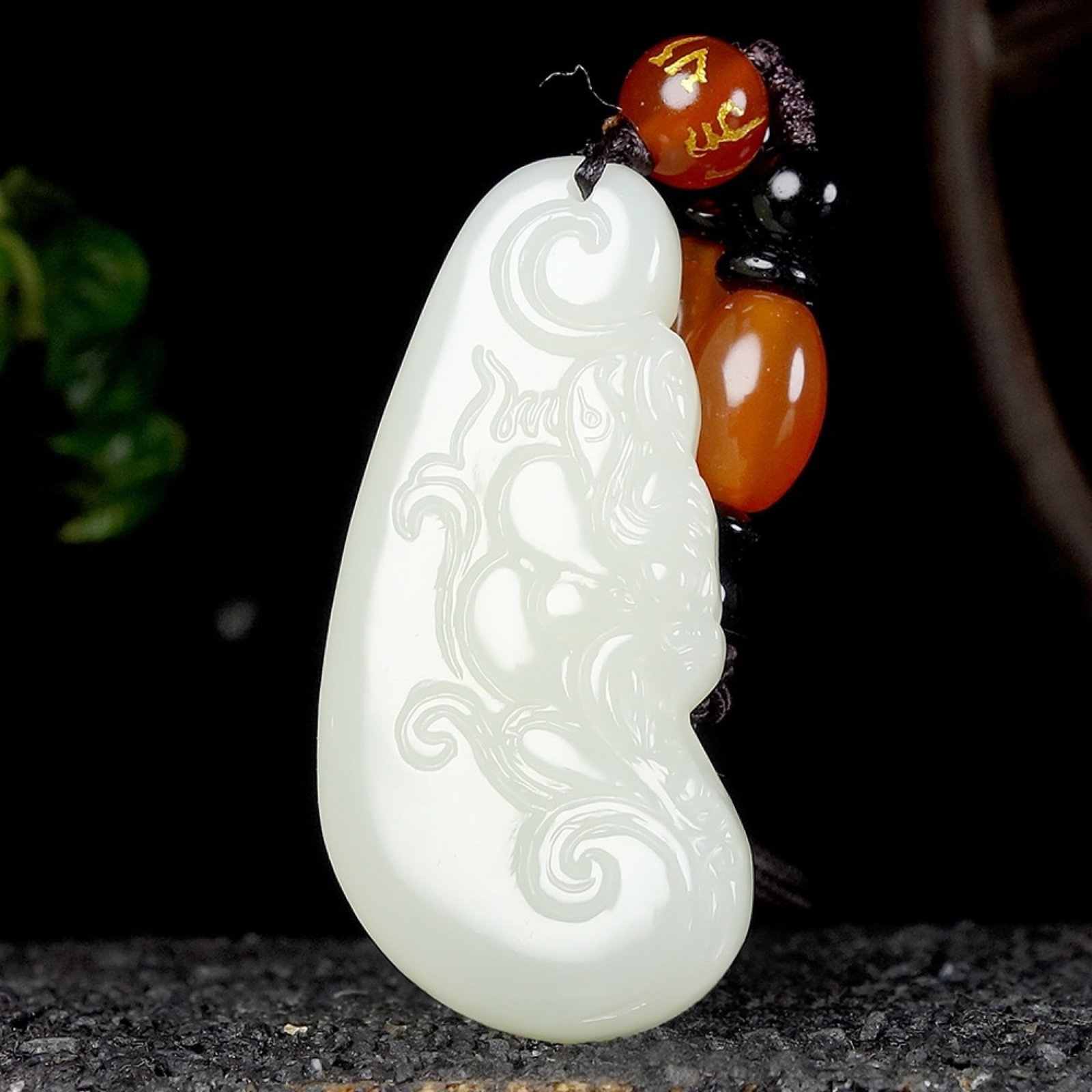 An Exquisite White Jade Ruyi Pendant: An Exquisite White Jade Ruyi Pendant,Size:49mmx23mmx7mm 白玉如意挂件