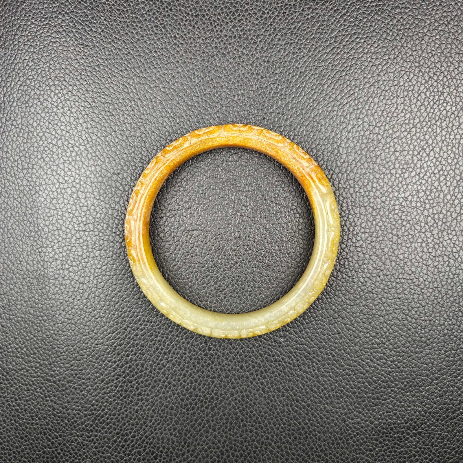 An Exquisite White Jade Bracelets (1 of 6)