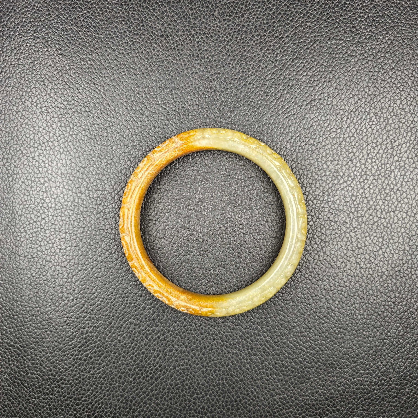 An Exquisite White Jade Bracelets - 2