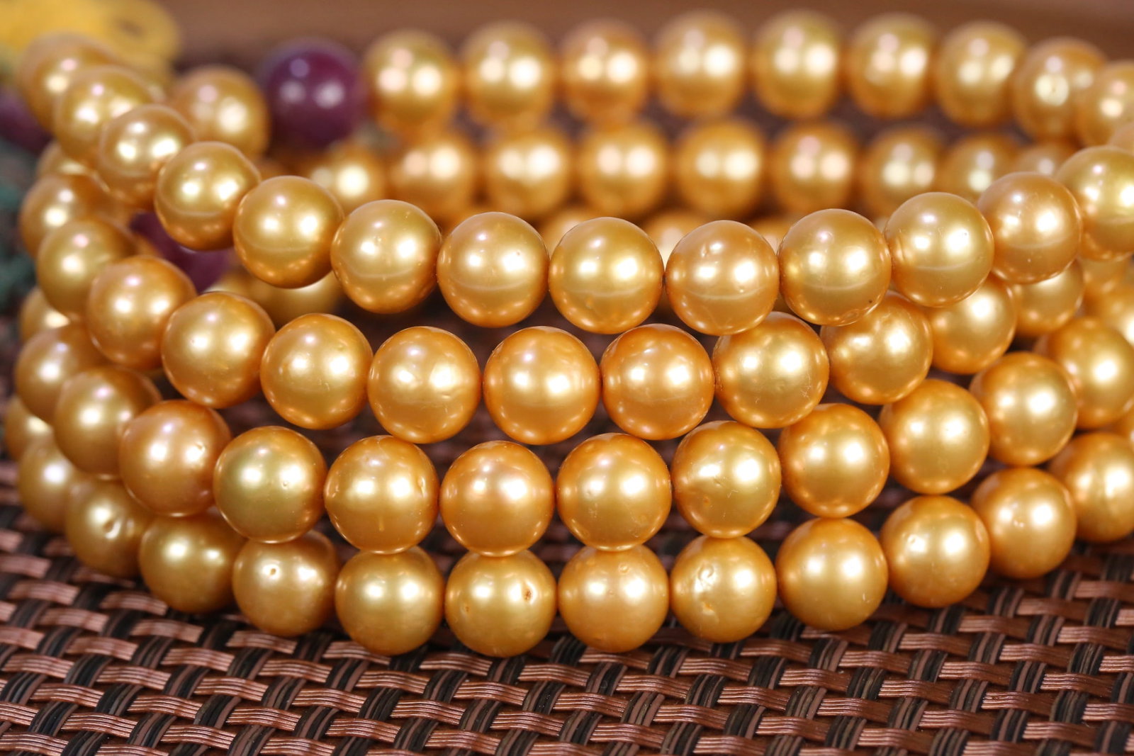 An Exquisite Pearl Bracelets - 5
