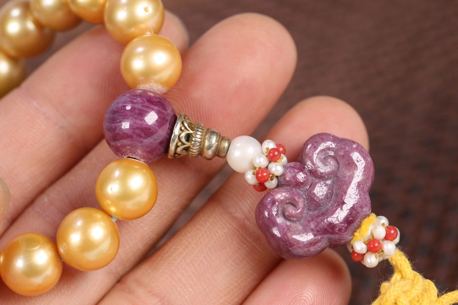 An Exquisite Pearl Bracelets - 8