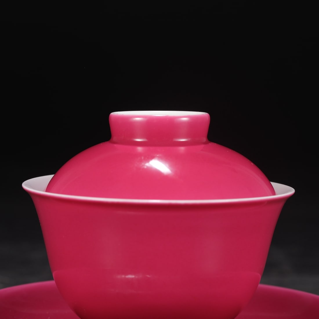 An Exquisite Ruby Red-Glazed Bowl - 3