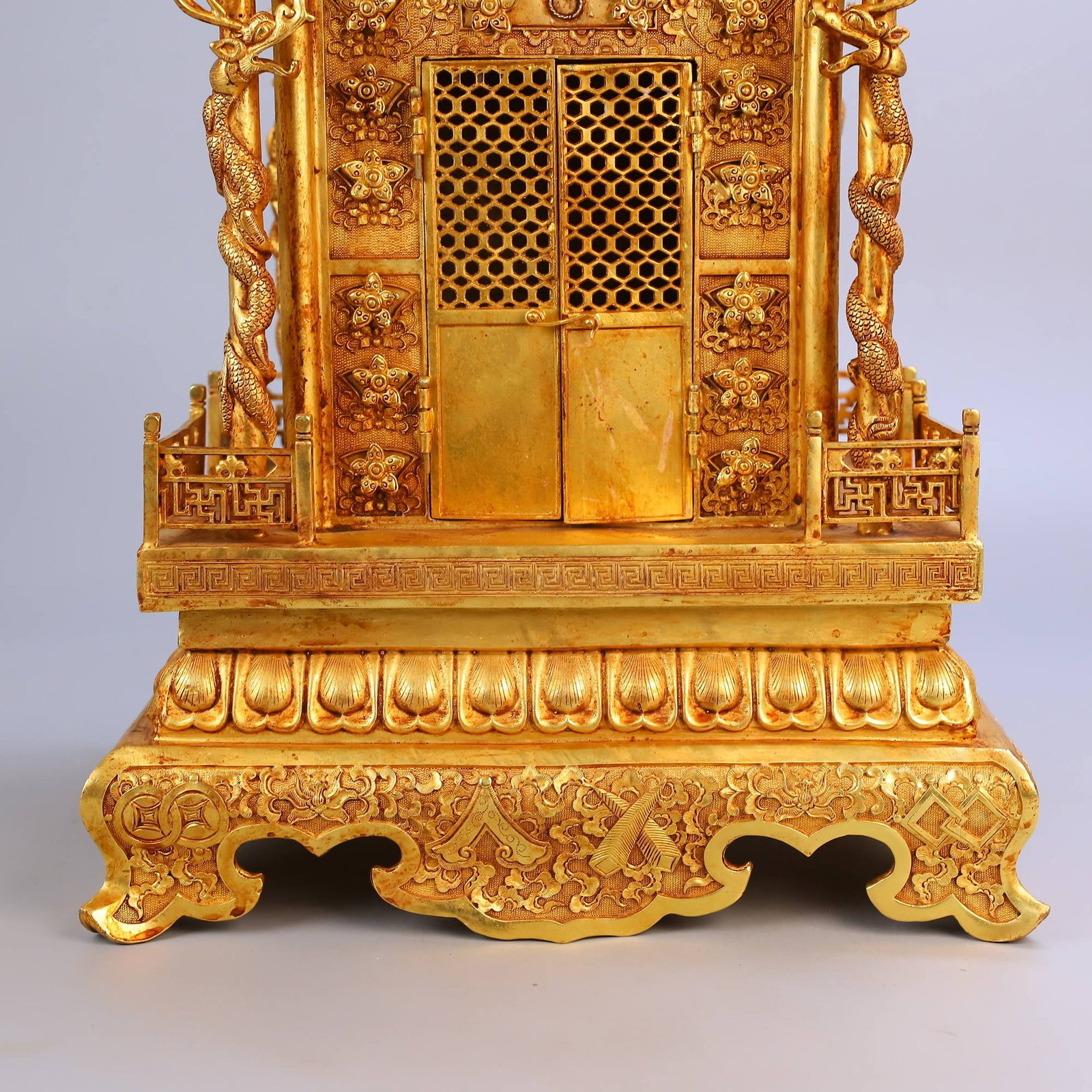 An Exquisite Gilt Bronze Pagoda - 10