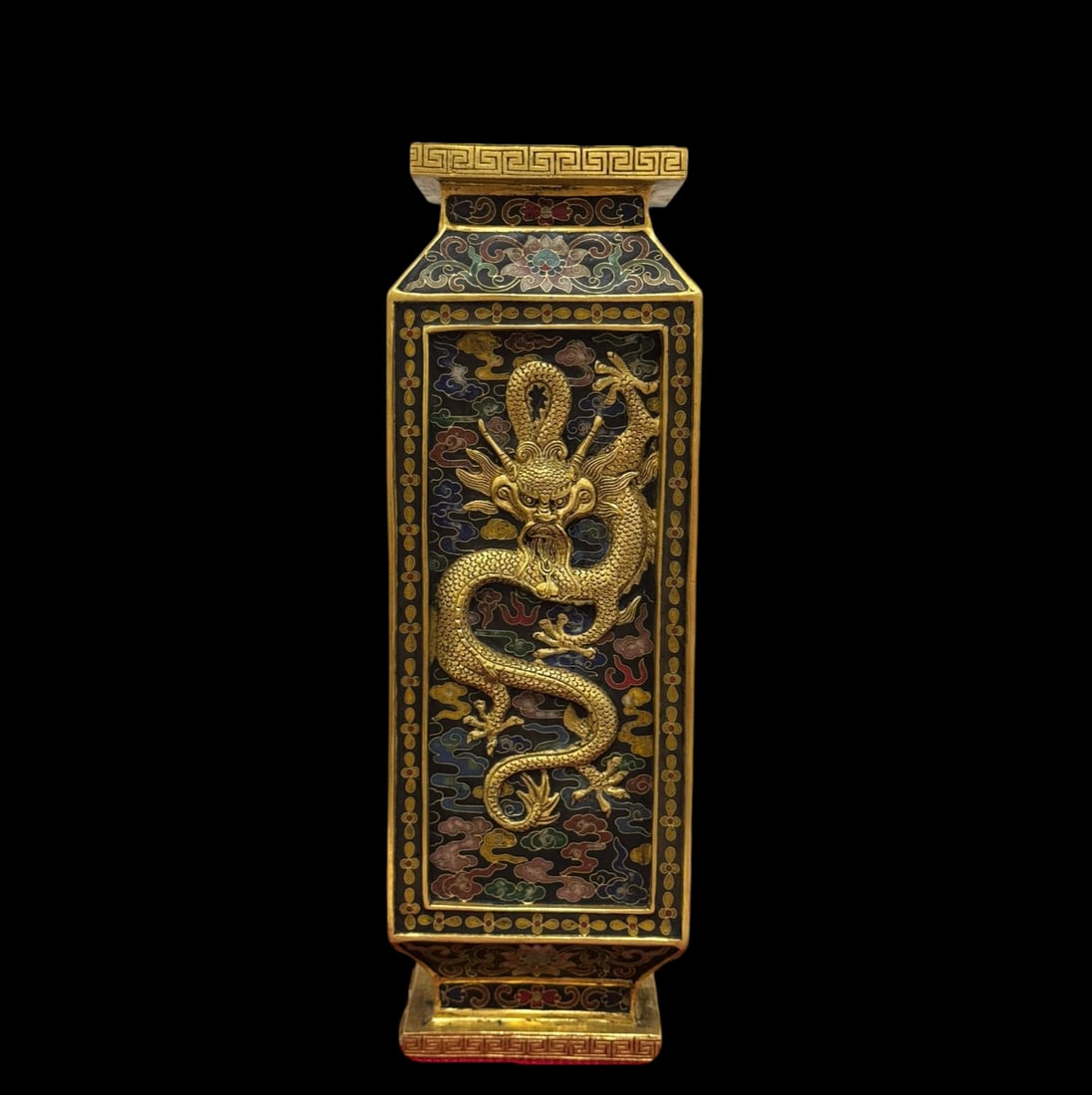 An Exquisite Cloisonne Lotus Pattern Dragon Pattern Vase: An Exquisite Cloisonne Lotus Pattern Dragon Pattern Vase Qing Dynasty, China Qianlong Four-character Mark Size:11.8inx3.9in Weight:5.4kg景泰蓝四面龙瓶