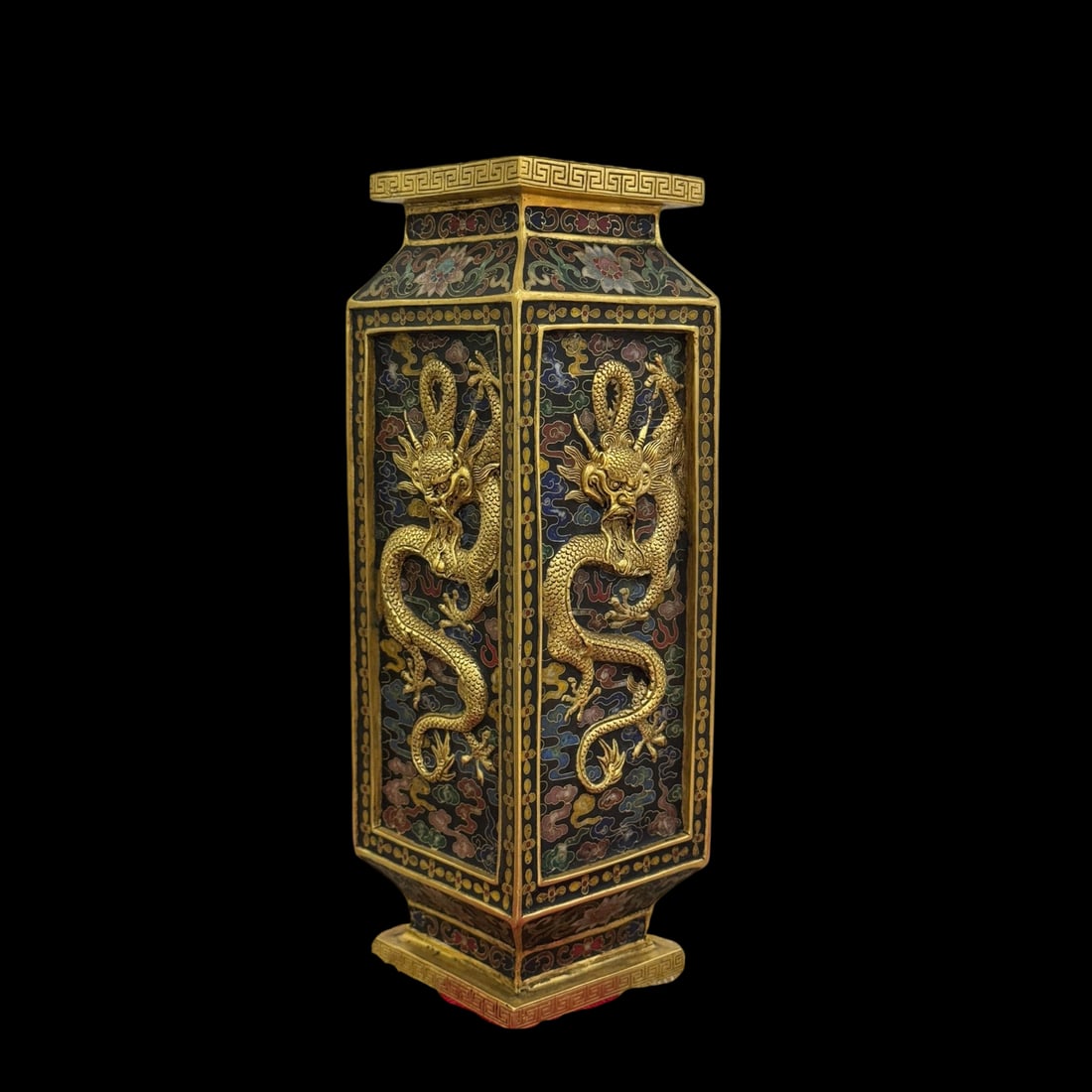 An Exquisite Cloisonne Lotus Pattern Dragon Pattern Vase - 2