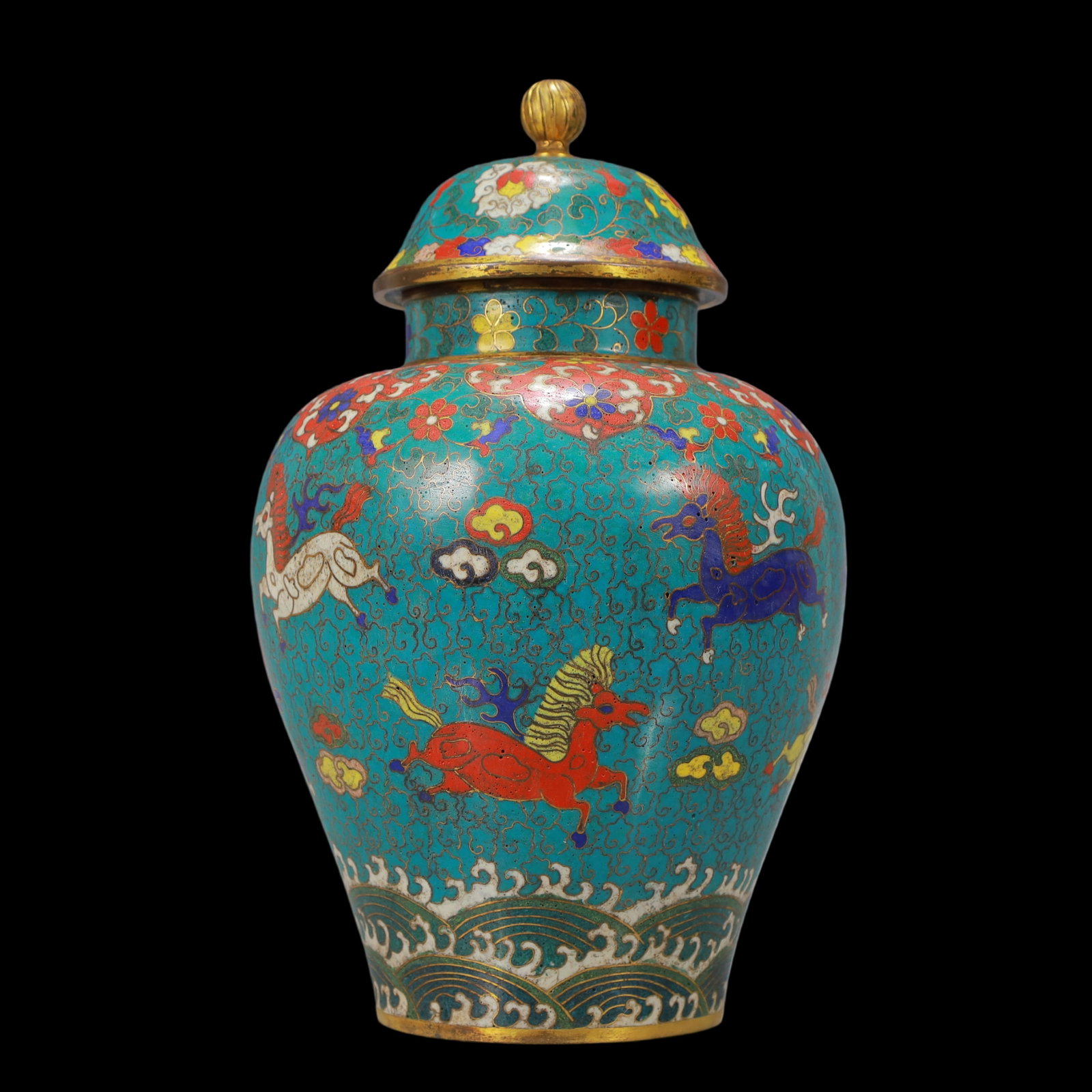 A Exquisite Cloisonne Lotus Pattern Horse Pattern Seawater Pattern Vase: A Exquisite Cloisonne Lotus Pattern Horse Pattern Seawater Pattern Vase Ming Dynasty, China Chenghua Four-character Mark Size:6.3inx10.6in