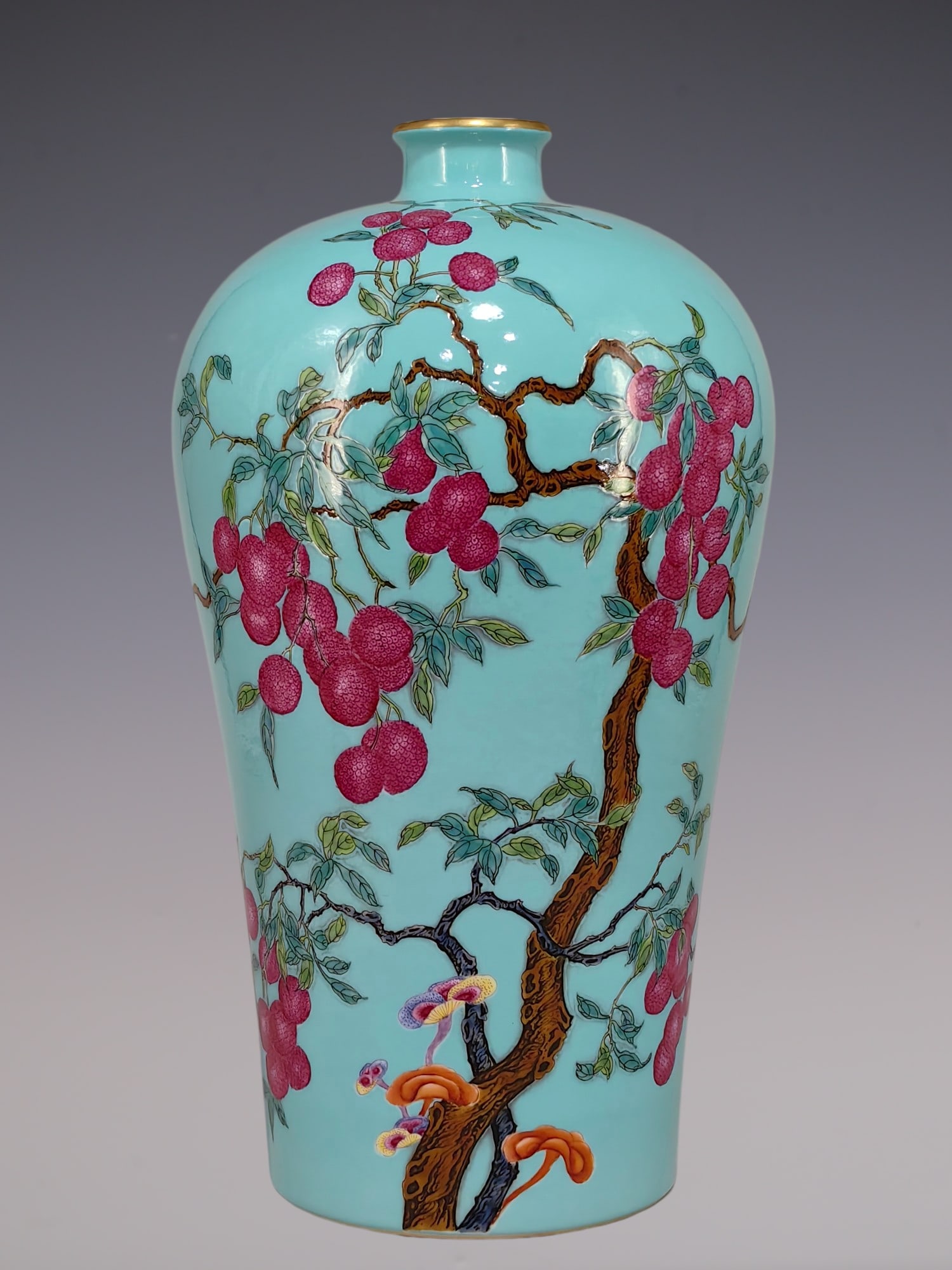 An Exquisite Famille-Rose Green Ground Litchi Pattern with poem Vase: An Exquisite Famille-Rose Green Ground Litchi Pattern with poem Vase Qing Dynasty, China Yongzheng Six-character Mark Size:13.4inx7.5in粉彩松石绿底荔枝&