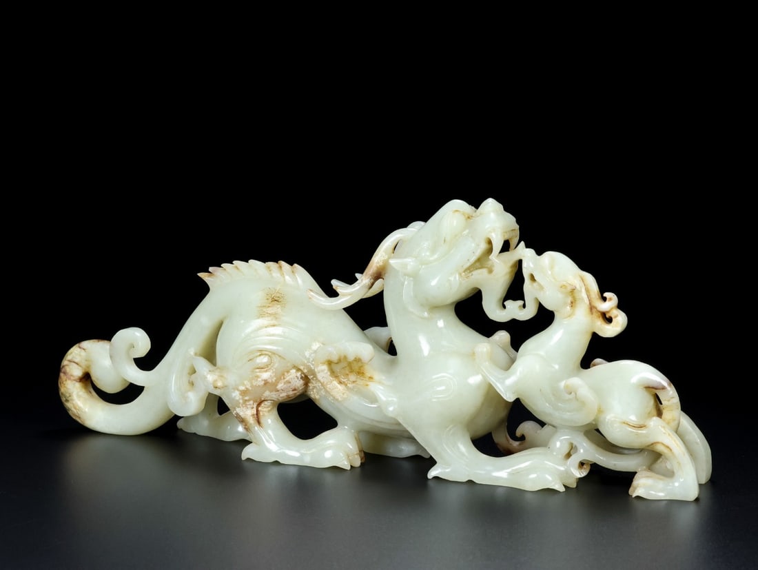 An Exquisite White Jade Dragon Ornament - 4