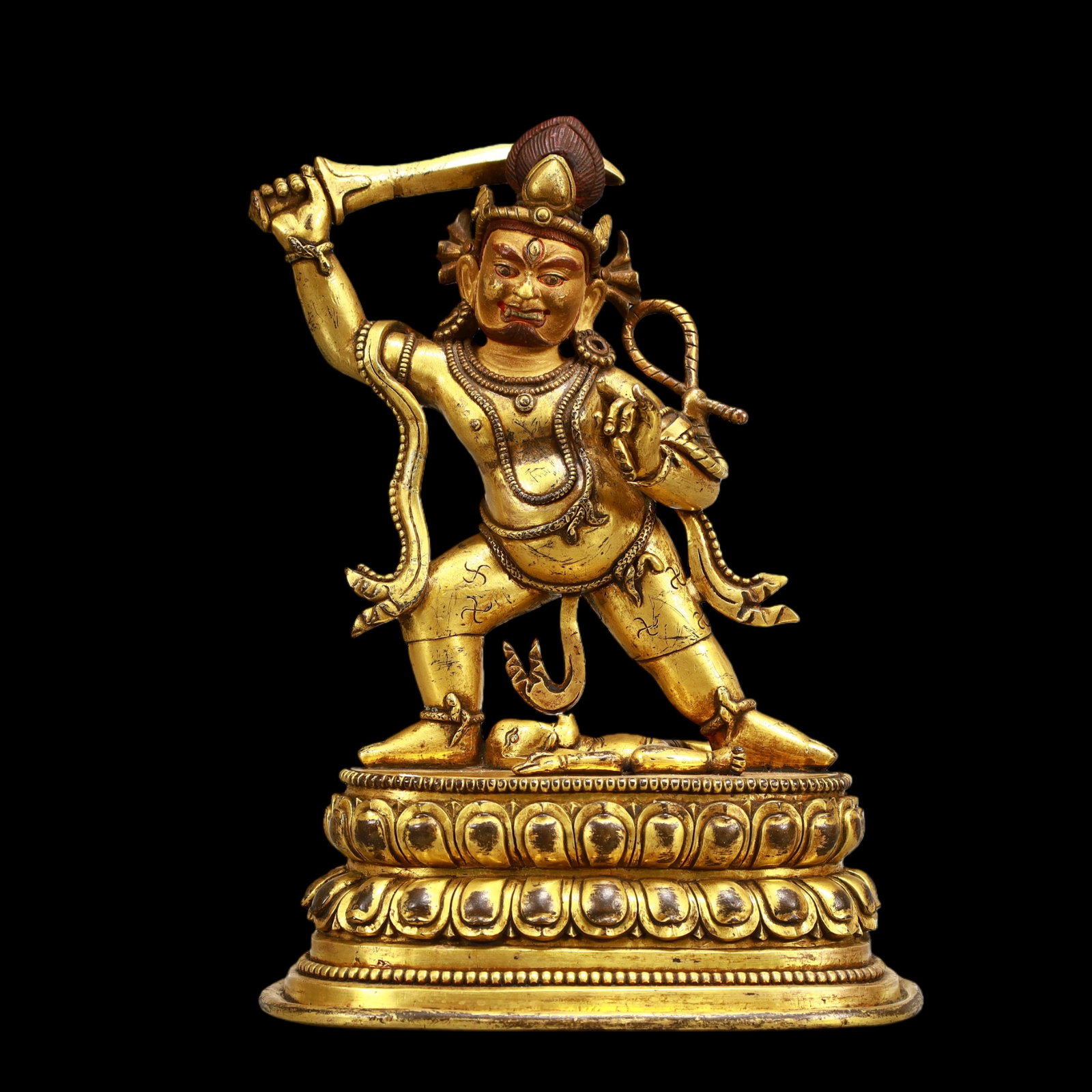 A Exquisite Gilt Bronze Statue of Vajra: A Exquisite Gilt Bronze Statue of Vajra Qing Dynasty, China Size:5.9inx3.5inx8.7in Weight:1700g铜鎏金金刚 中国清代 Size:15cmx9cmx22cm Weight:1700g