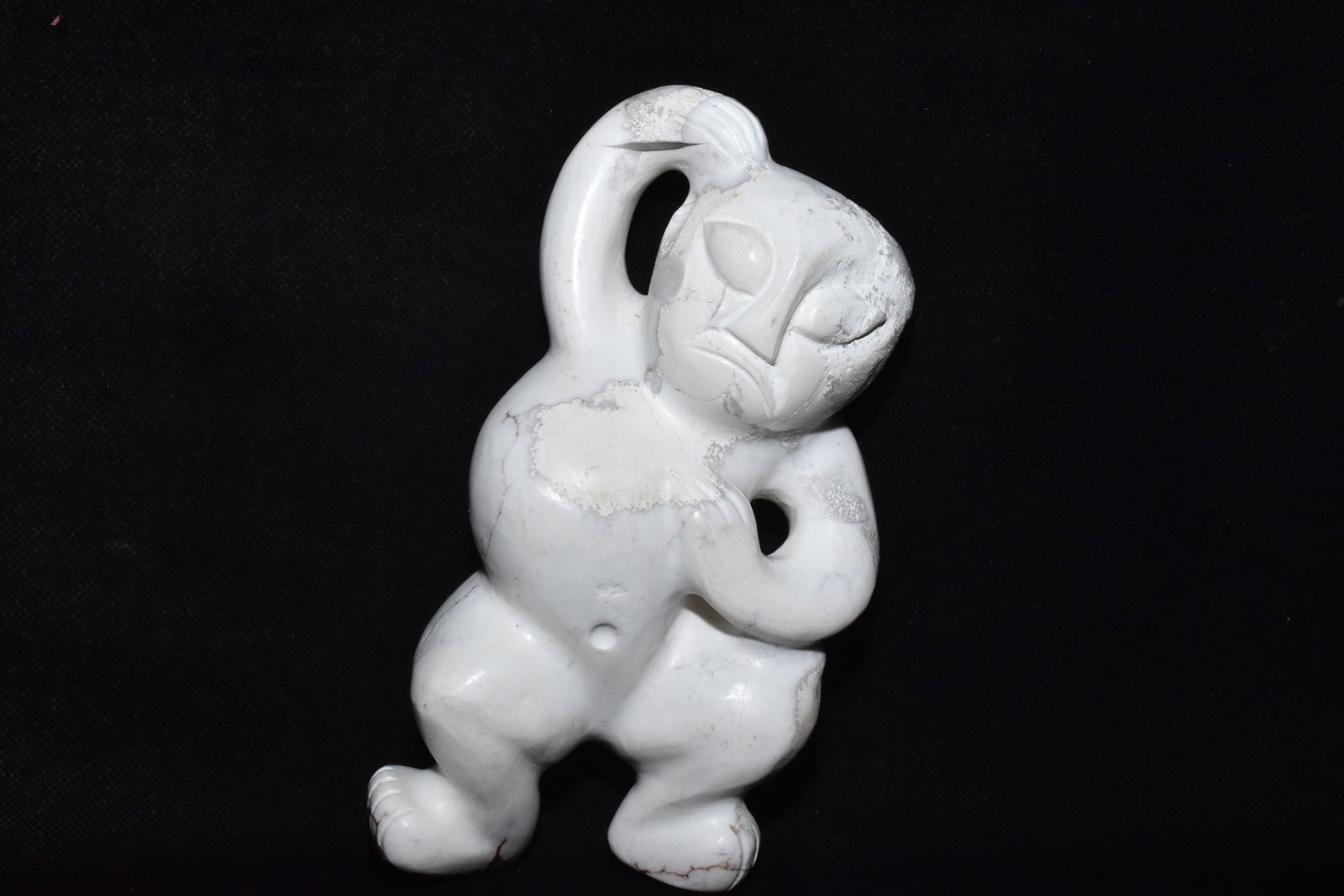 An Exquisite White Jade Figure Ornament: An Exquisite White Jade Figure Ornament Han Dynasty, China Size:6.7inx4.3in Weight:810g白玉人物摆件 中国汉代 Size:17cmx11cm Weight:810g